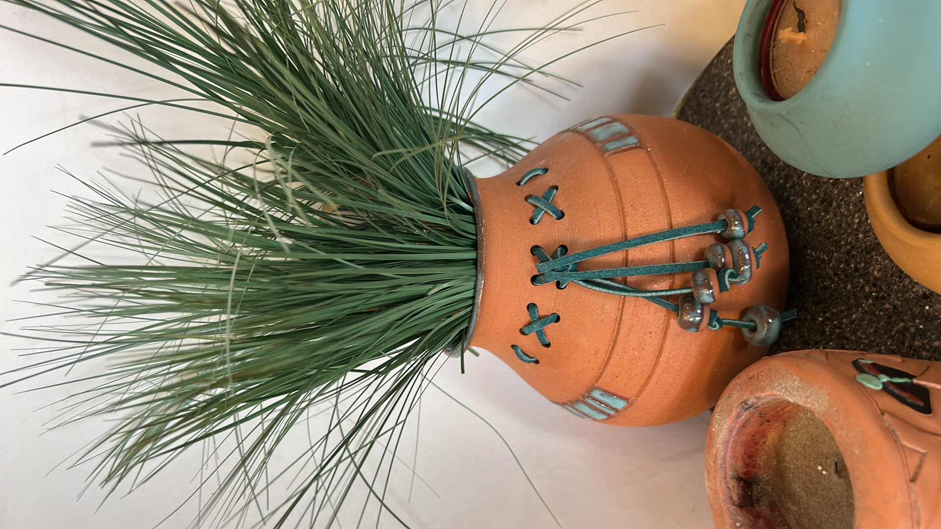 Photo 1 of 5 PC POTTERY (TALLEST H6”)