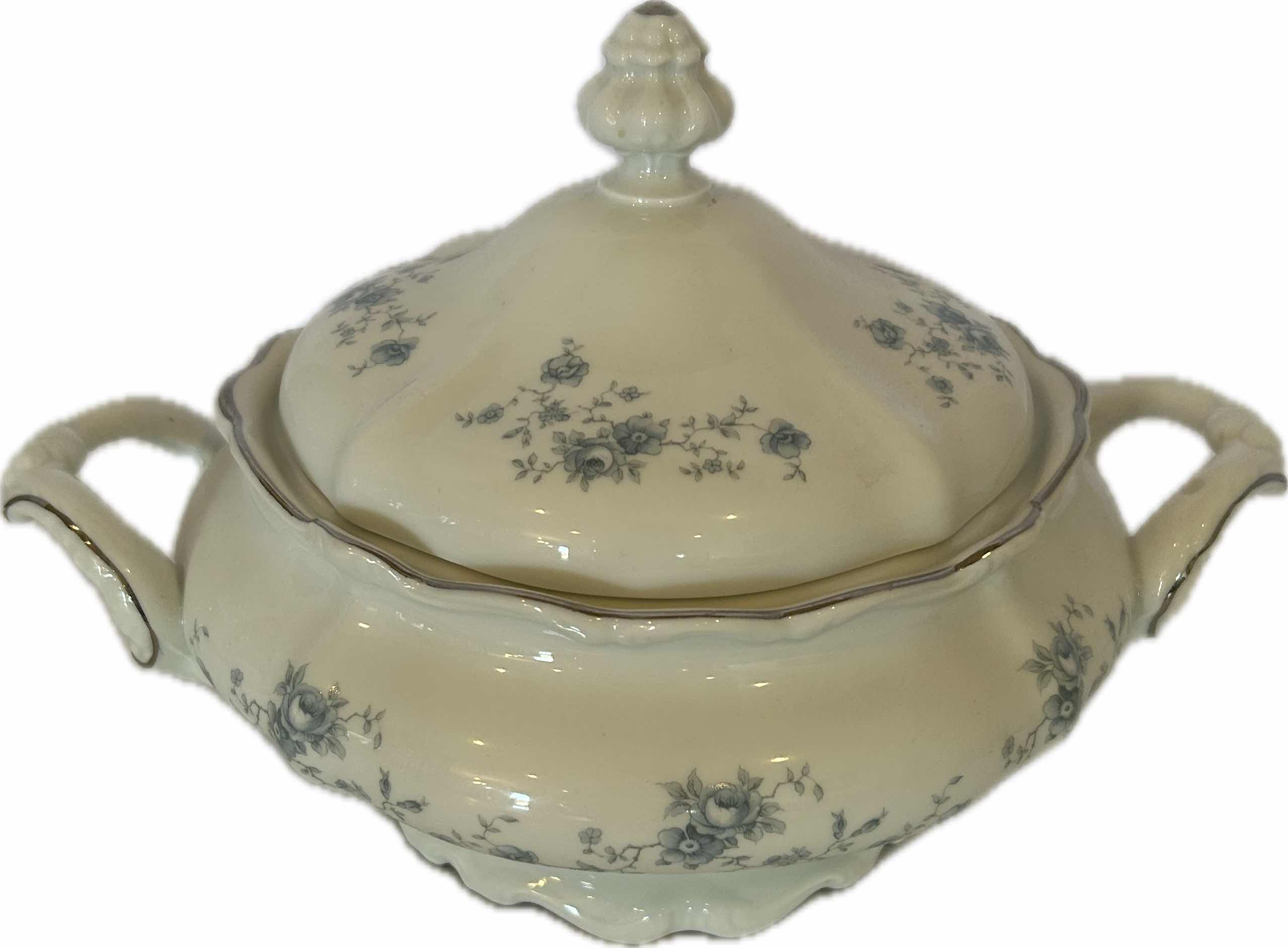 Photo 1 of JOHANN HAVILAND BLUE GARLAND CHINA COVERED VEGETABLE BOWL
