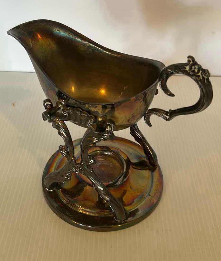 Photo 1 of VINTAGE SILVER PLATED SILENT BUTLER PAN AND SWINGING GRAVY BOAT