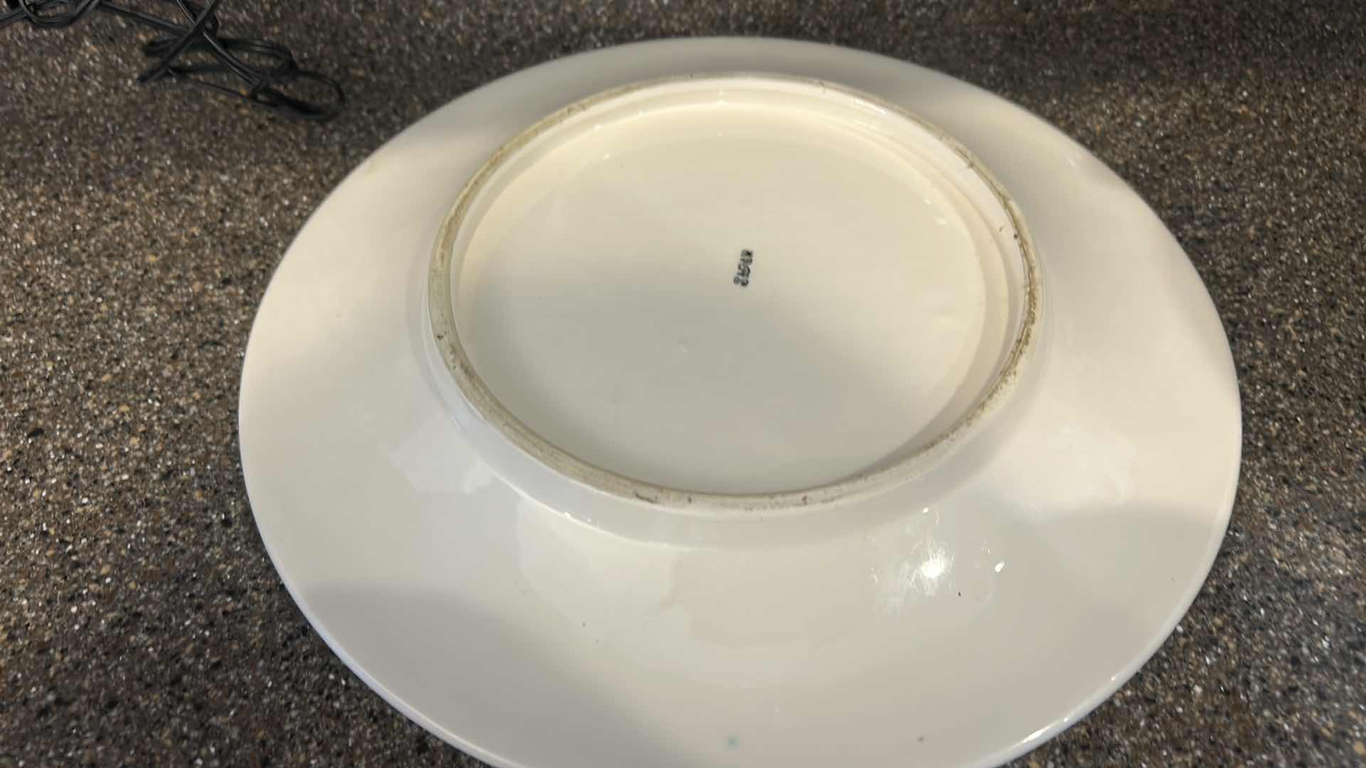 Photo 1 of SOUP TURINE WITH NO LID