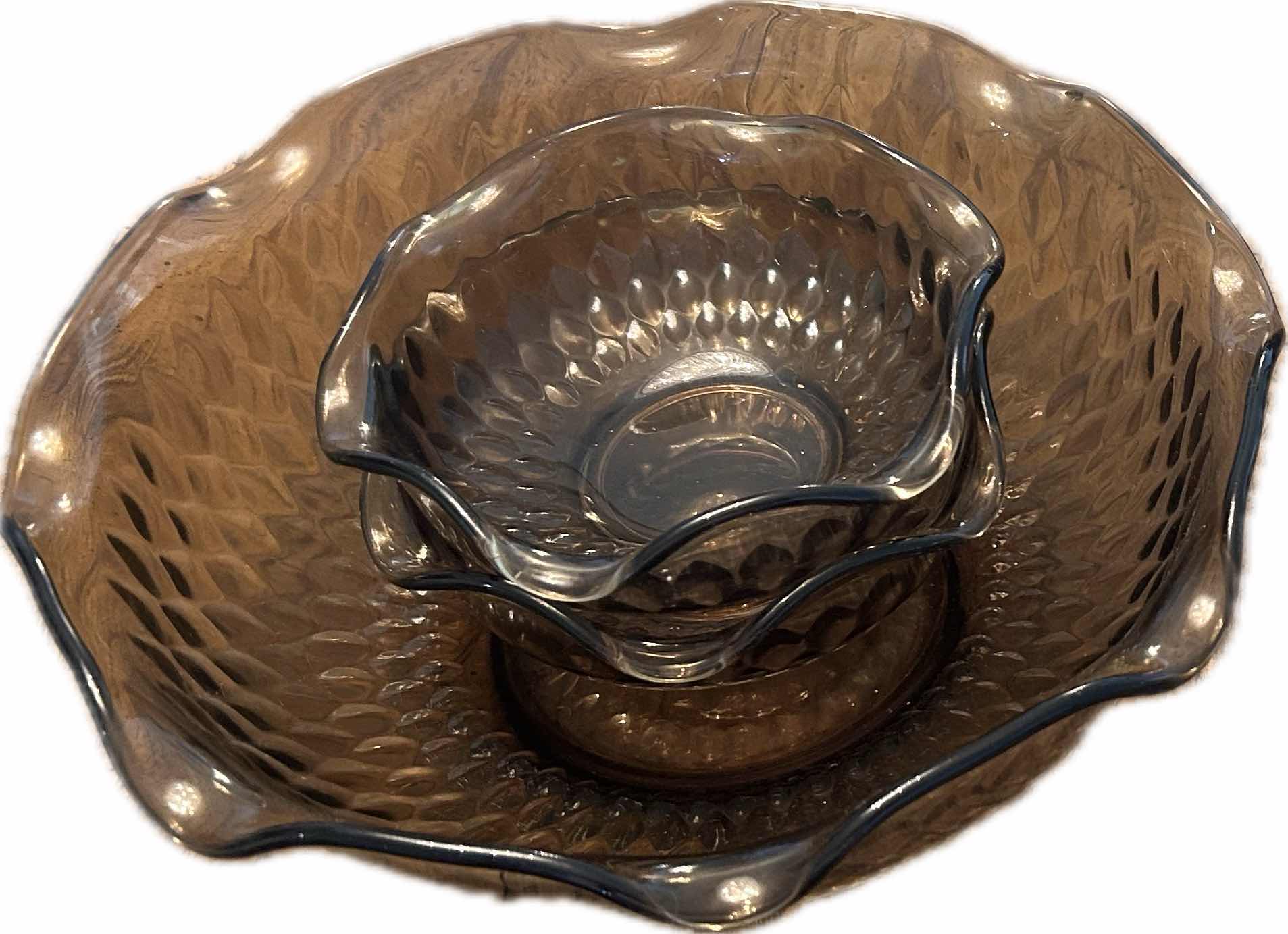 Photo 1 of 2 - CHIP N DIP SETS