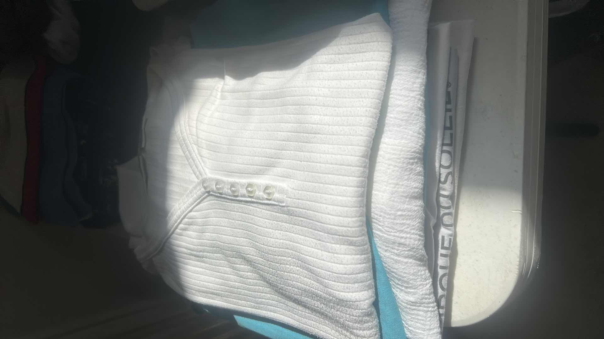 Photo 3 of MENS & WOMENS  TOPS MOSTLY SIZE LARGE