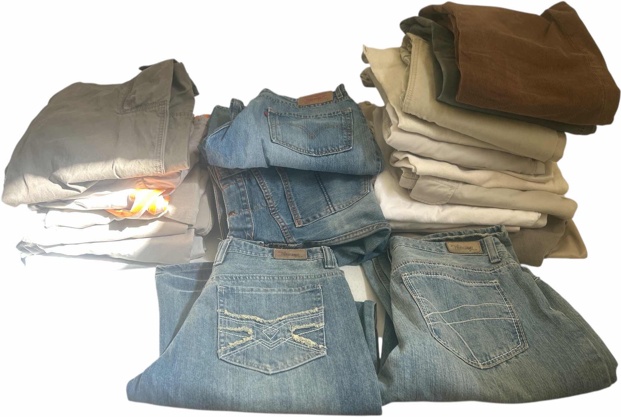 Photo 1 of MENS CLOTHING ASSORTMENT SIZES M-L