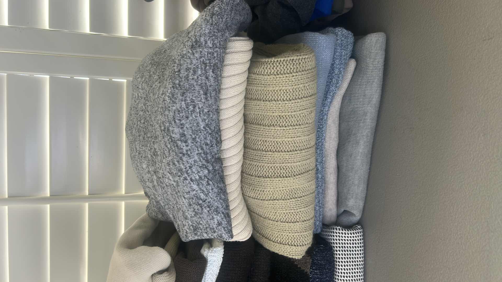 Photo 1 of MENS LONG SLEEVE SWEATERS AND TOPS M-XL