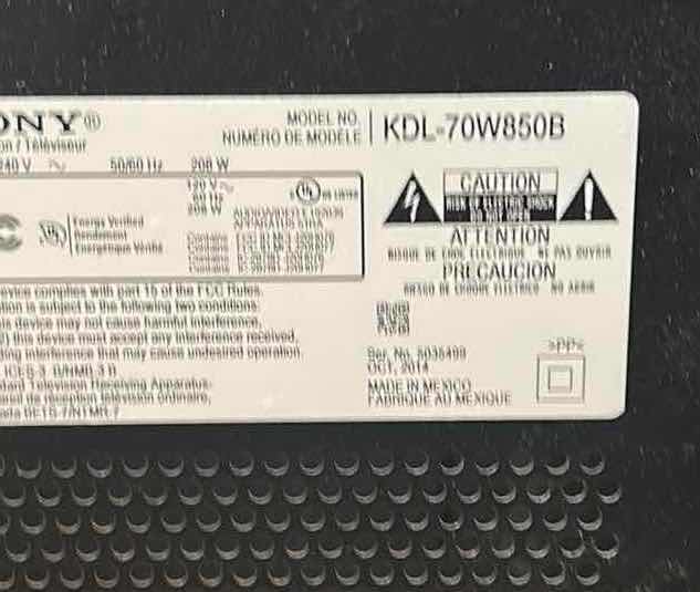 Photo 1 of 70" SONY KDL- 70W850B BRAVIA FLAT SCREEN NO REMOTE VERY HEAVY 