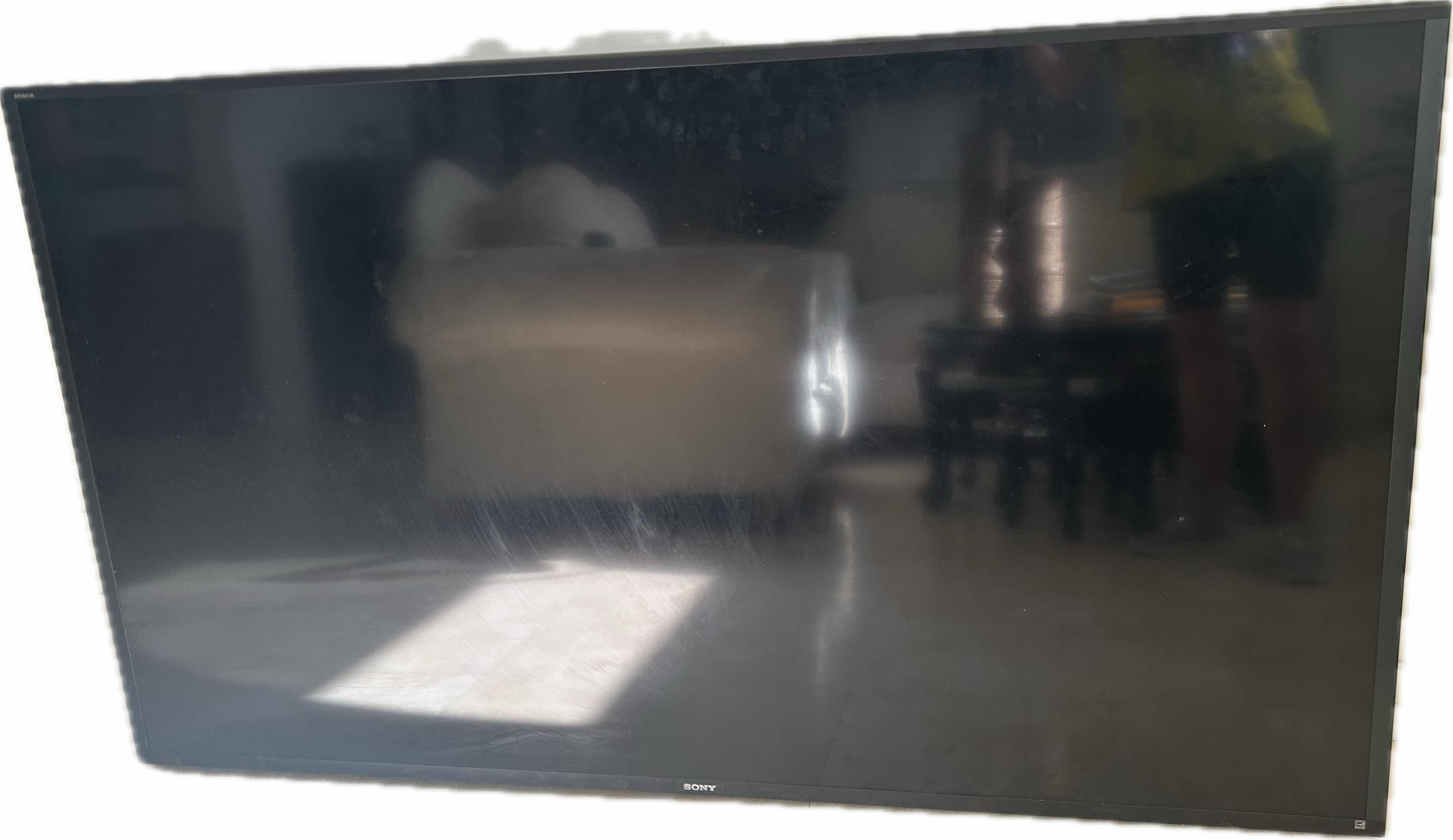 Photo 1 of 70" SONY KDL- 70W850B BRAVIA FLAT SCREEN NO REMOTE VERY HEAVY 