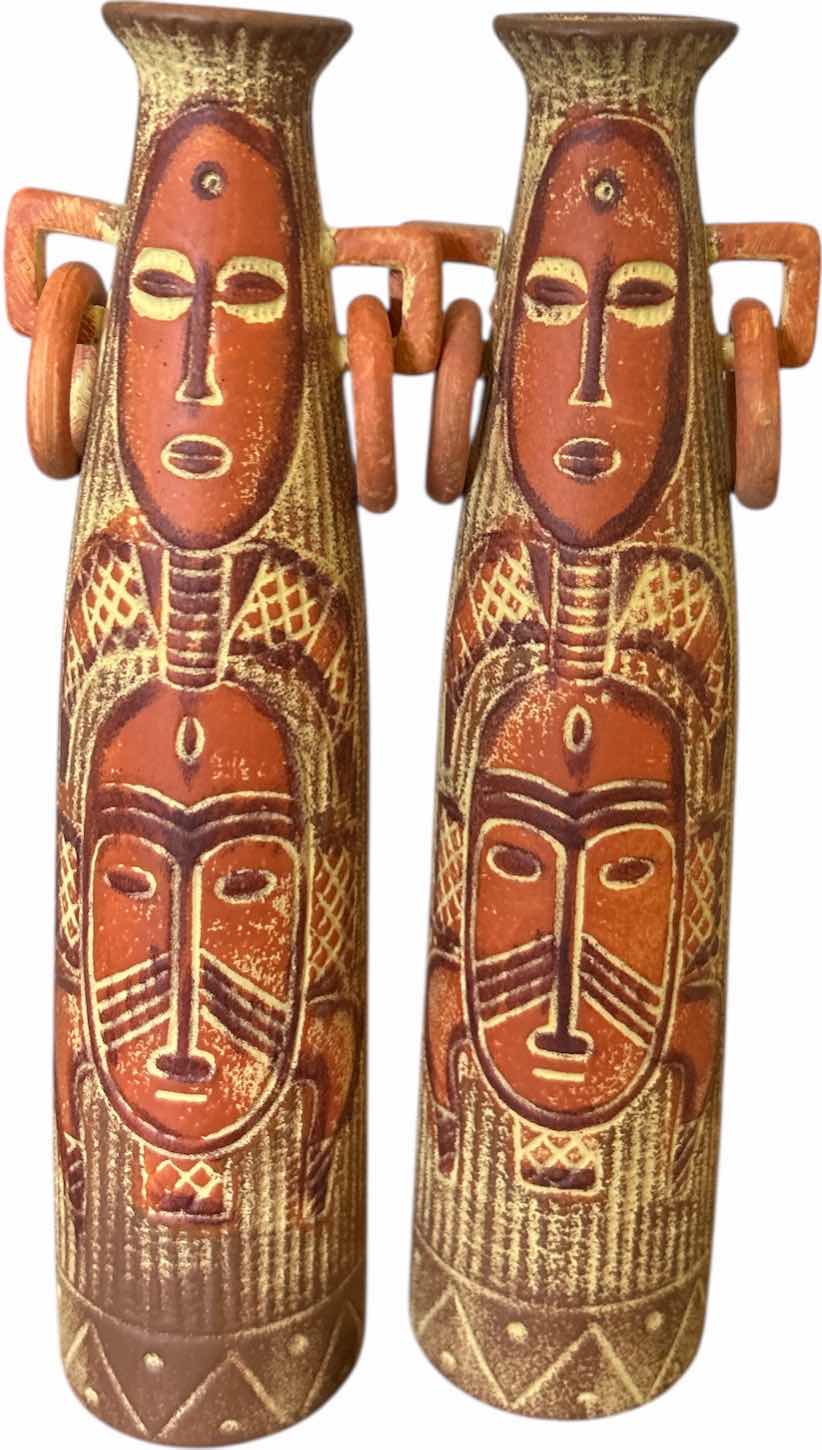 Photo 1 of 2 - AFRICAN TRIBAL VASE 
specifically a "Tebvu Mulapfa Standing Pot" H10.5”