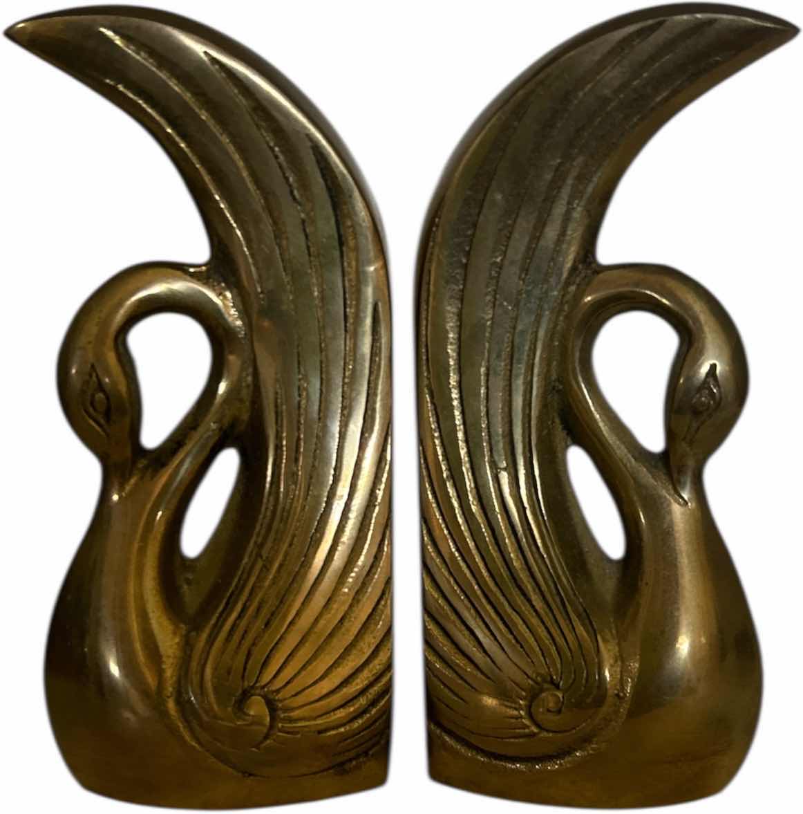 Photo 1 of BRASS SWAN BOOKENDS H6.75”