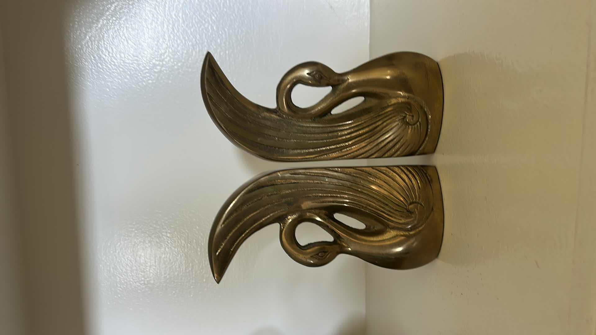 Photo 2 of BRASS SWAN BOOKENDS H6.75”