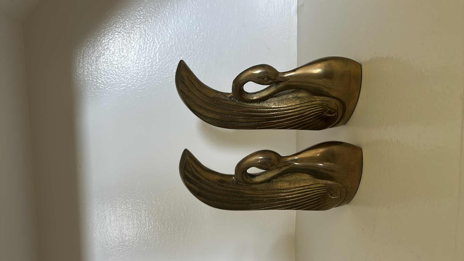 Photo 1 of BRASS SWAN BOOKENDS H6.75”
