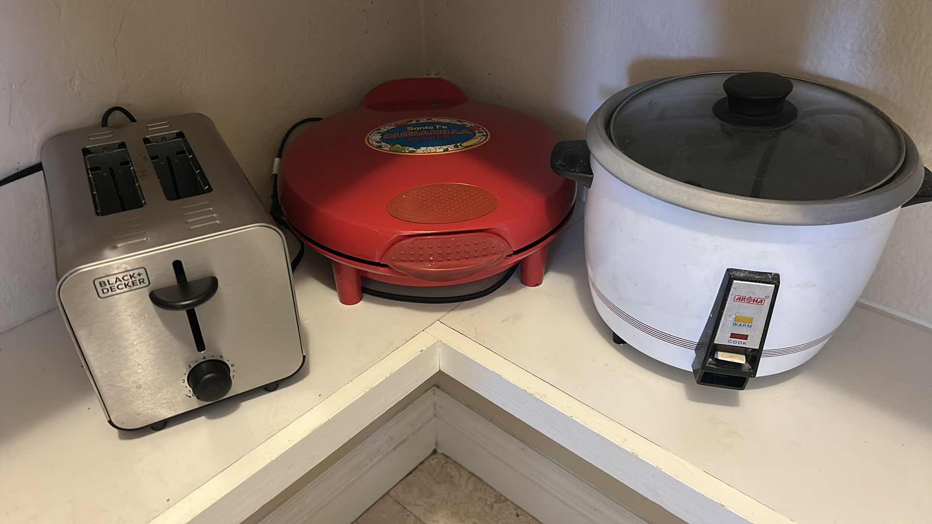 Photo 1 of SILVER TOASTER RICE COOKER QUESADILLA MAKER