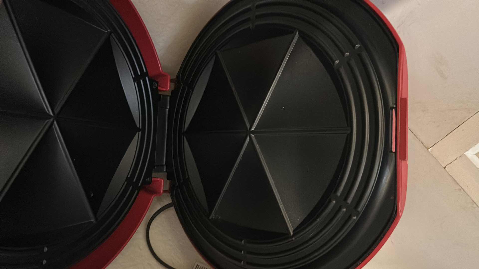 Photo 1 of SILVER TOASTER RICE COOKER QUESADILLA MAKER