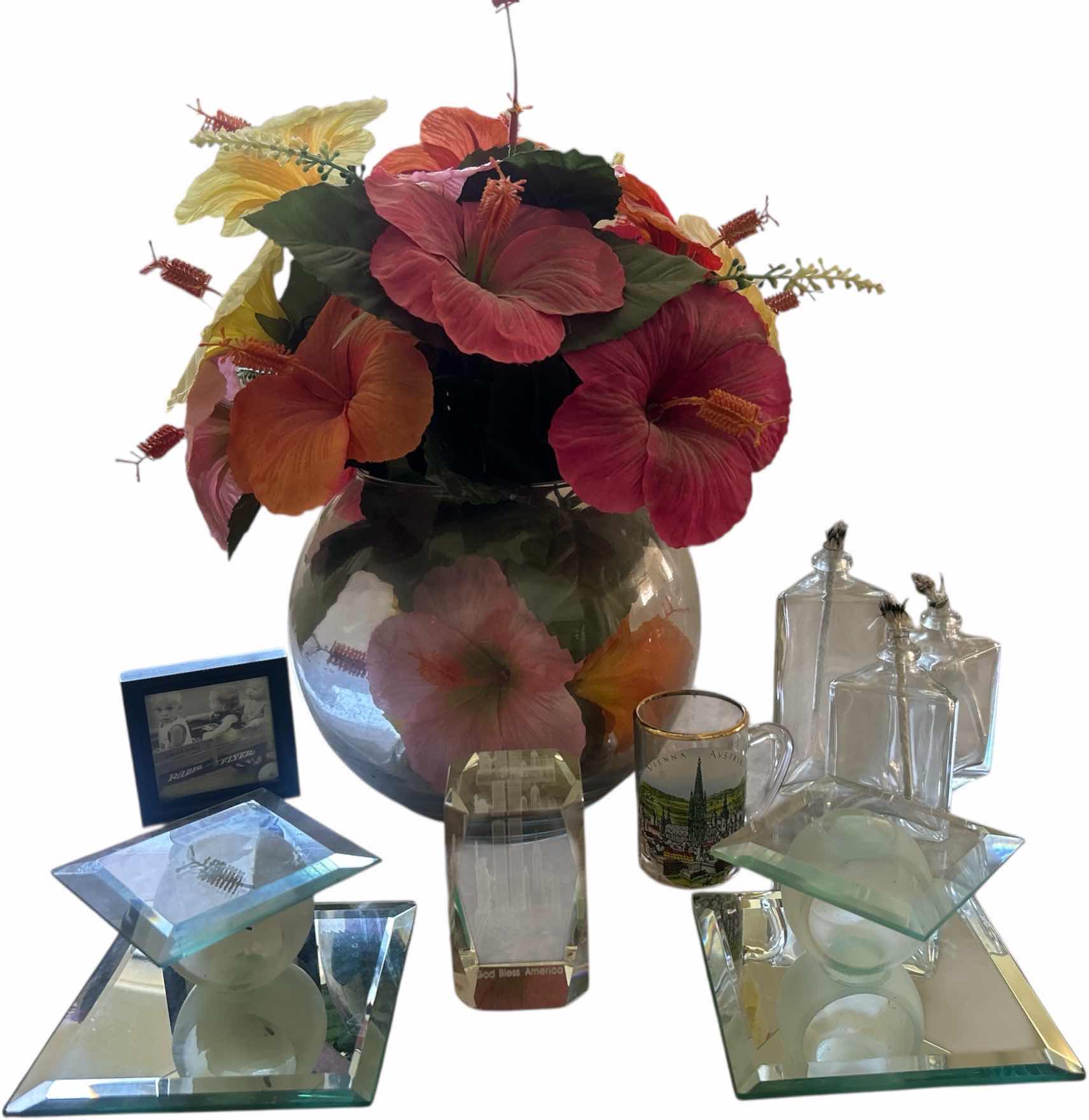 Photo 1 of MISC HOME DECOR