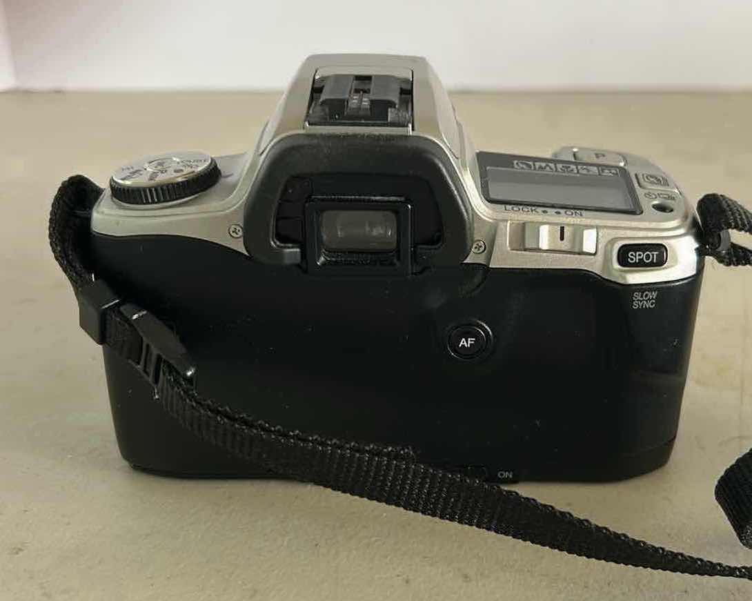 Photo 1 of MINOLTA DYNAX 505si SUPER 35mm CAMERA w NECK STRAP 