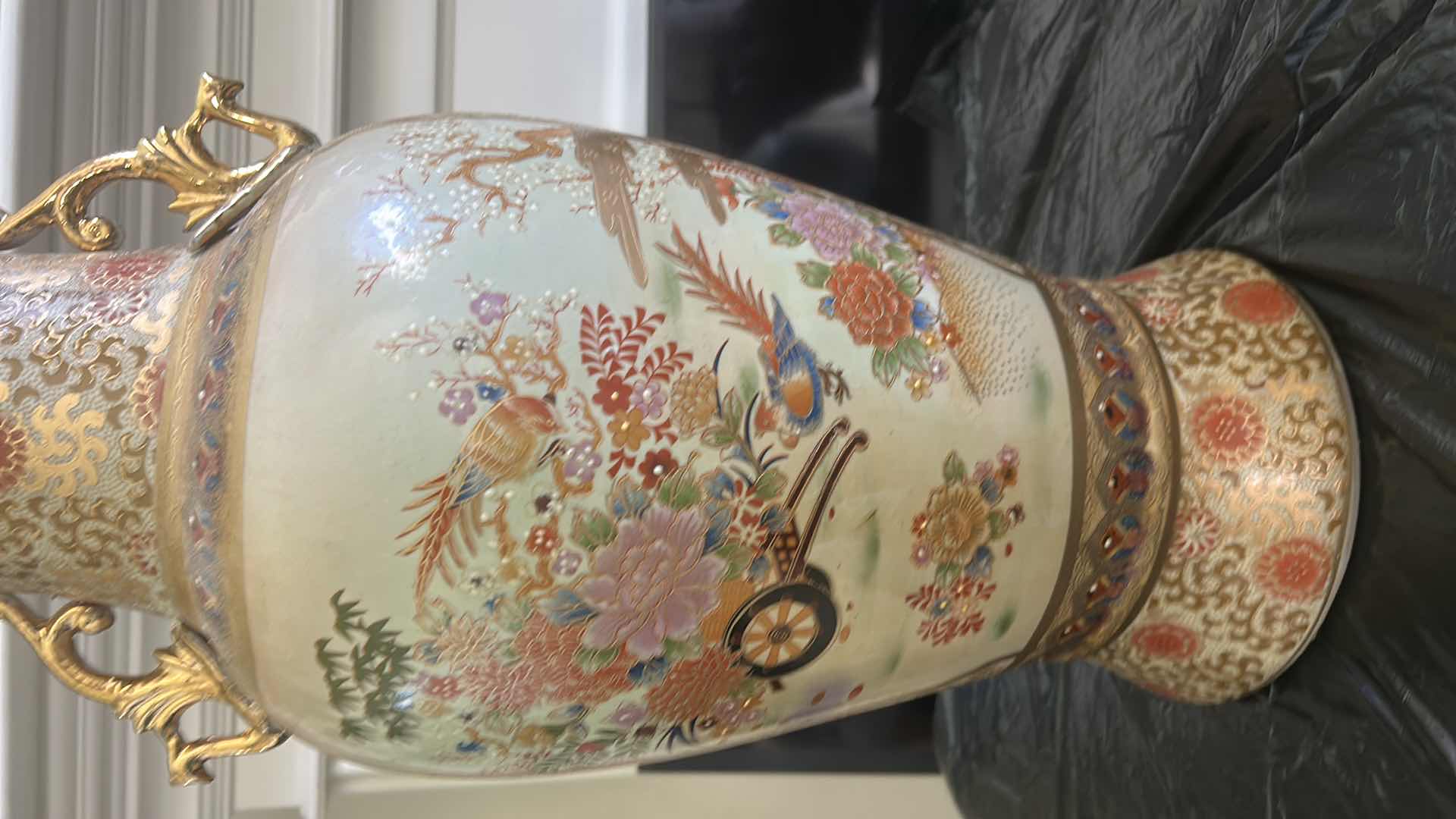 Photo 1 of SATSUMA CHINESE VASE H24”