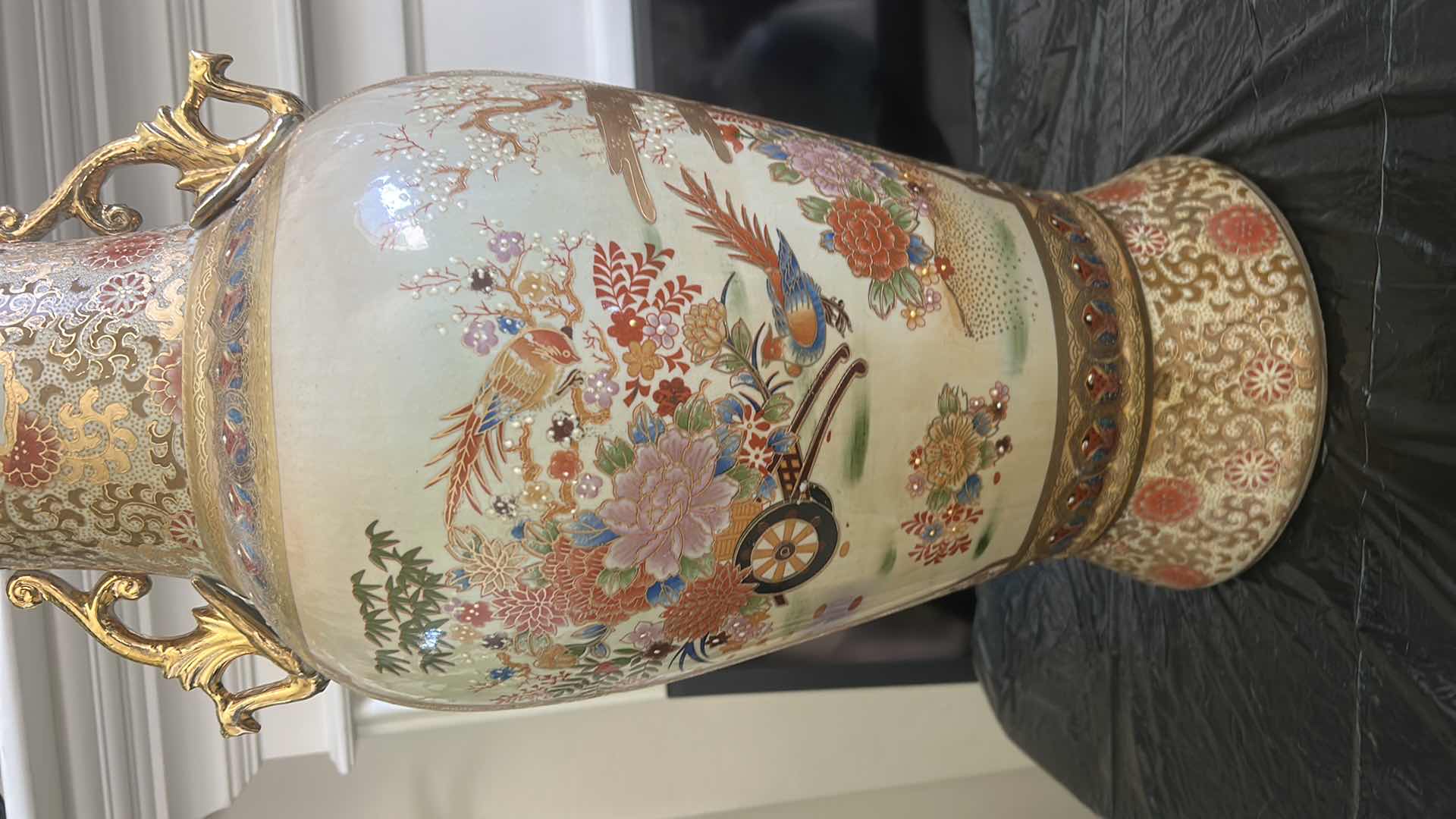 Photo 1 of SATSUMA CHINESE VASE H24”