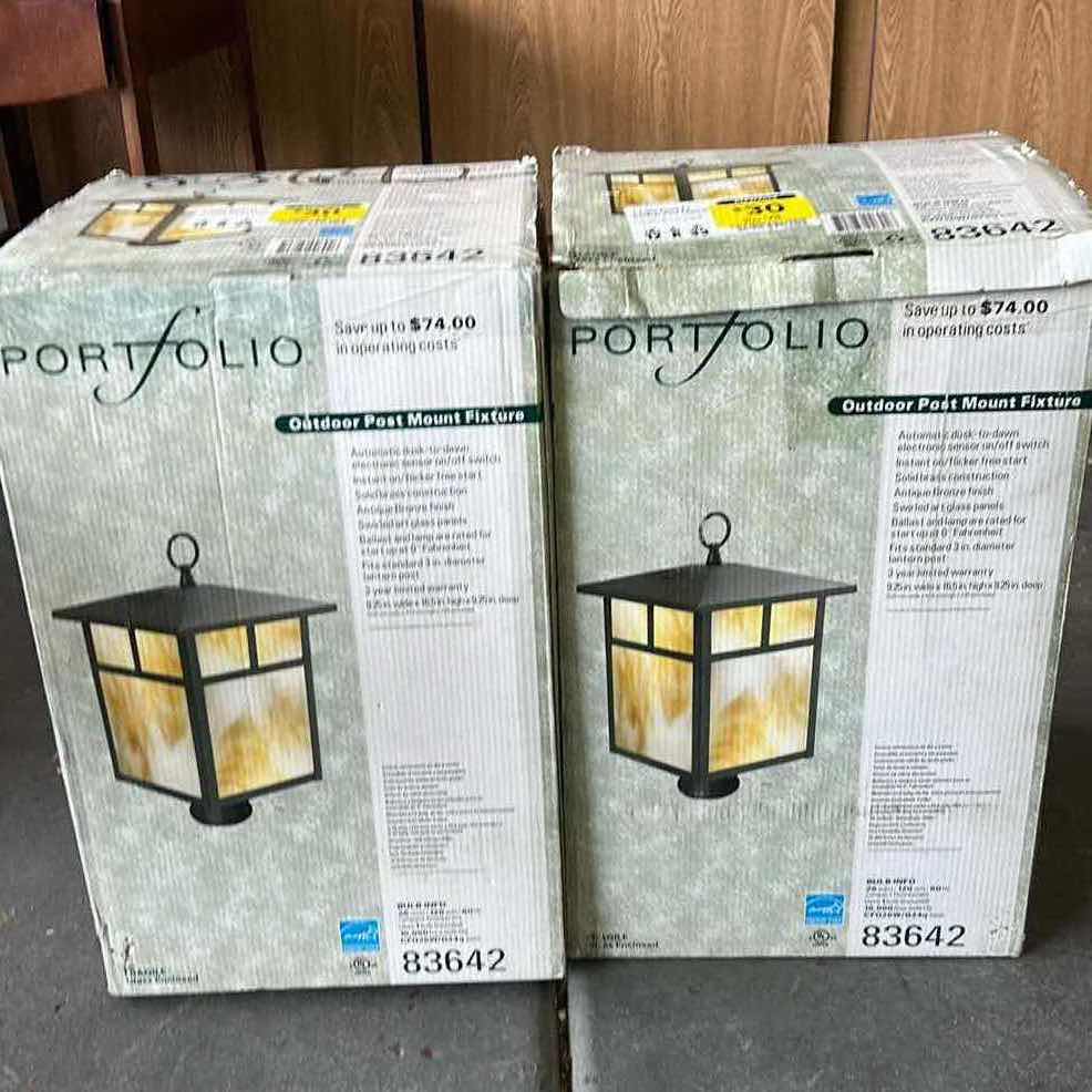 Photo 1 of 3 LIGHTS FIXTURES