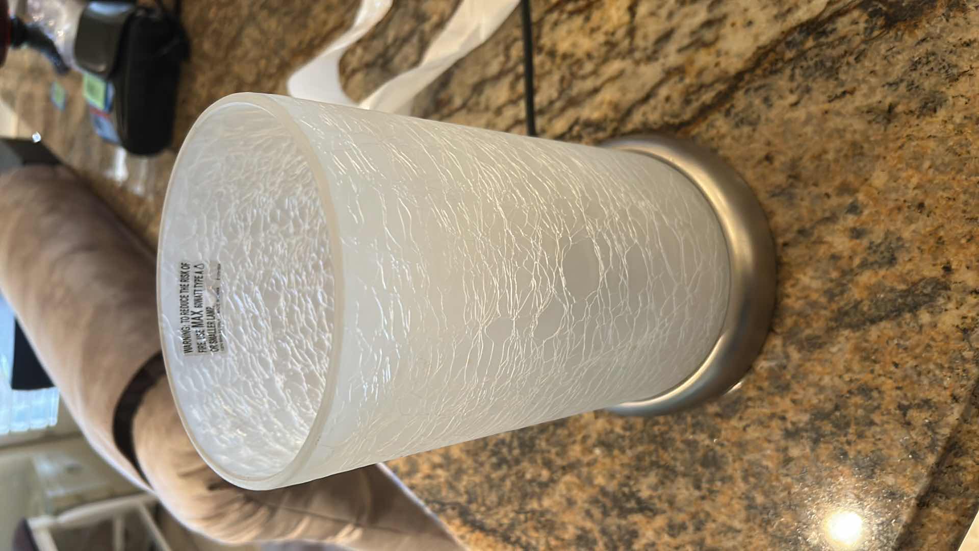 Photo 1 of TABLE LAMP H9.5”