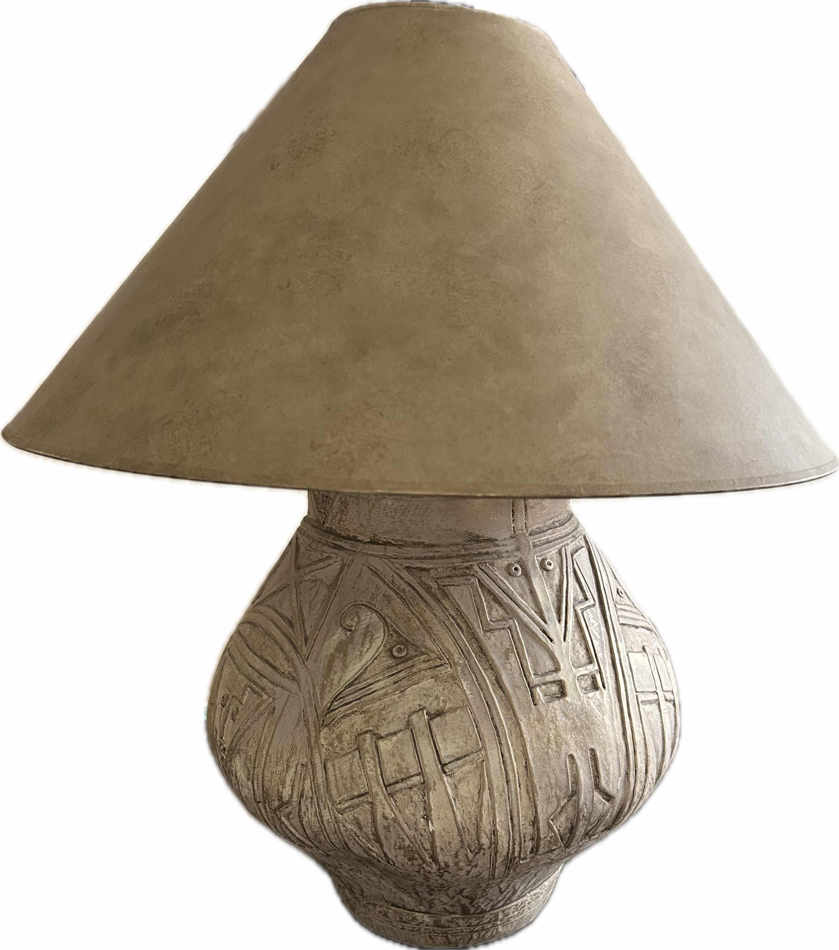 Photo 1 of CANVEY HYDROCAL TABLE LAMP H 35" RETAIL $200
