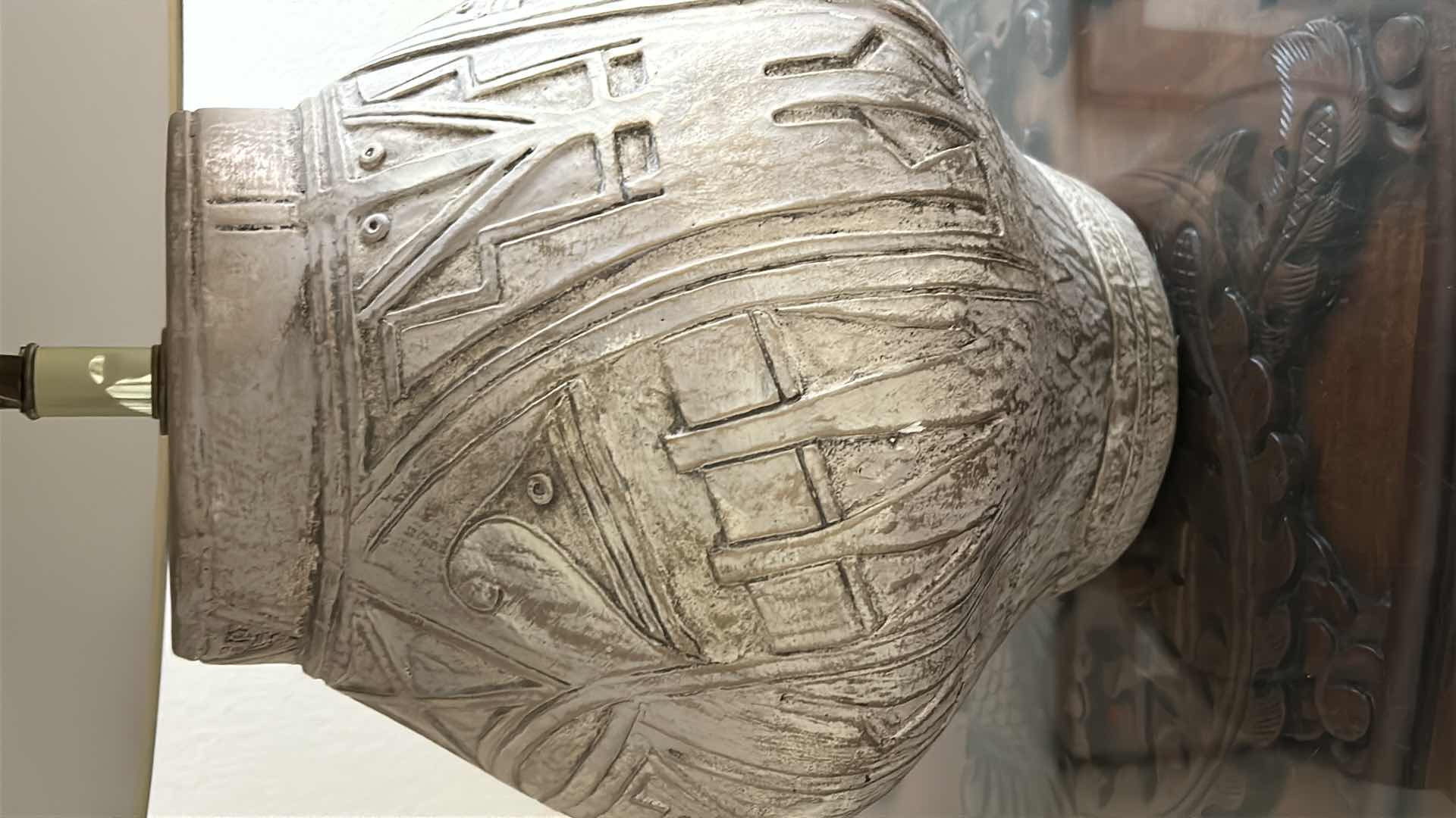 Photo 2 of CANVEY HYDROCAL TABLE LAMP H 35" RETAIL $200