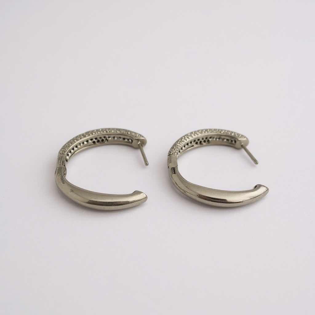 Photo 1 of 14K WHITE GOLD W 1.25 ctw DIAMOND PAIR OF EARRINGS TTL GRAMS 5.10 W INSURANCE APPRAISAL ITEM # 2024 