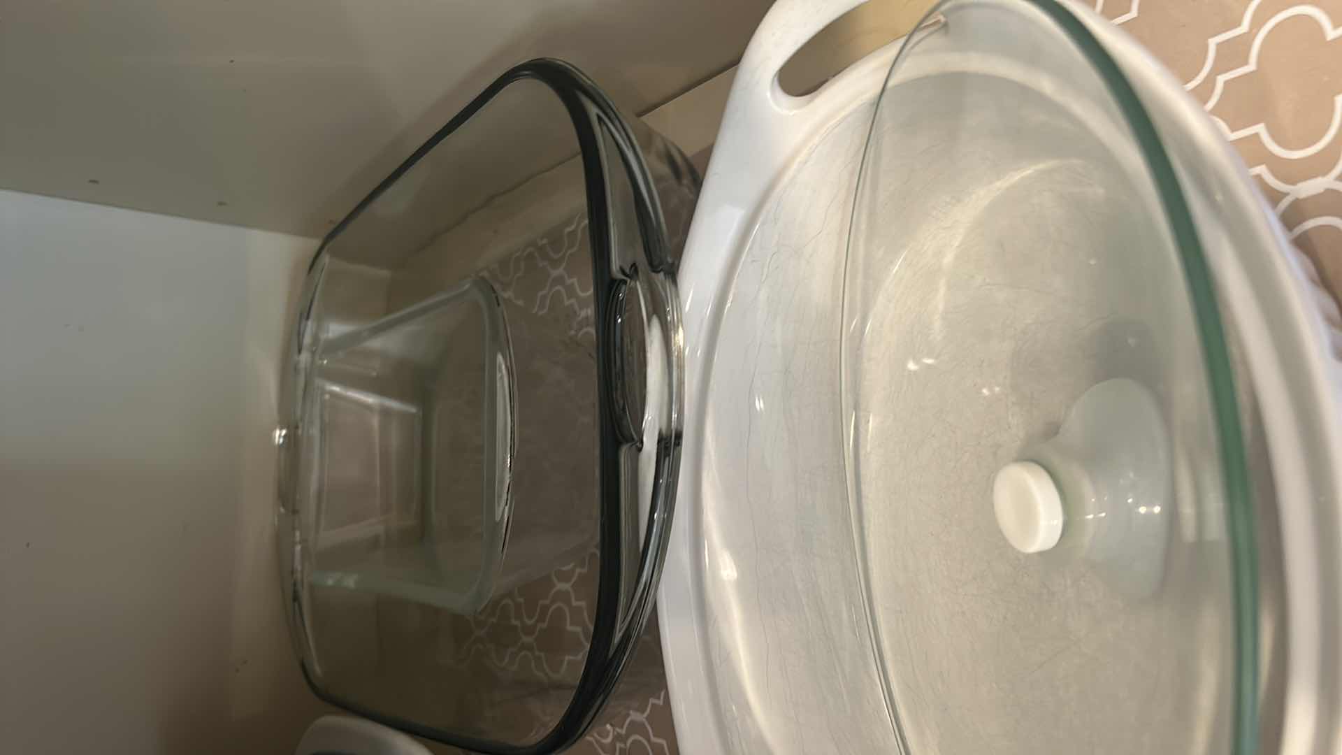 Photo 1 of CONTENTS OF SHELF BAKING DISHES