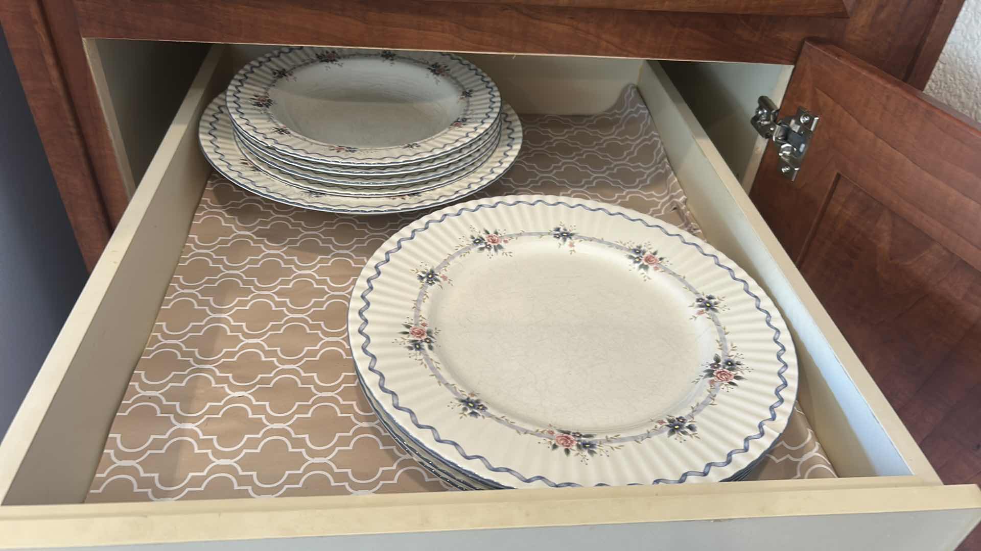 Photo 1 of CONTENTS OF DRAWER  17 PCS MIKASA CLASSIC ELEGANCE  DINNER  PLATES BOWLS