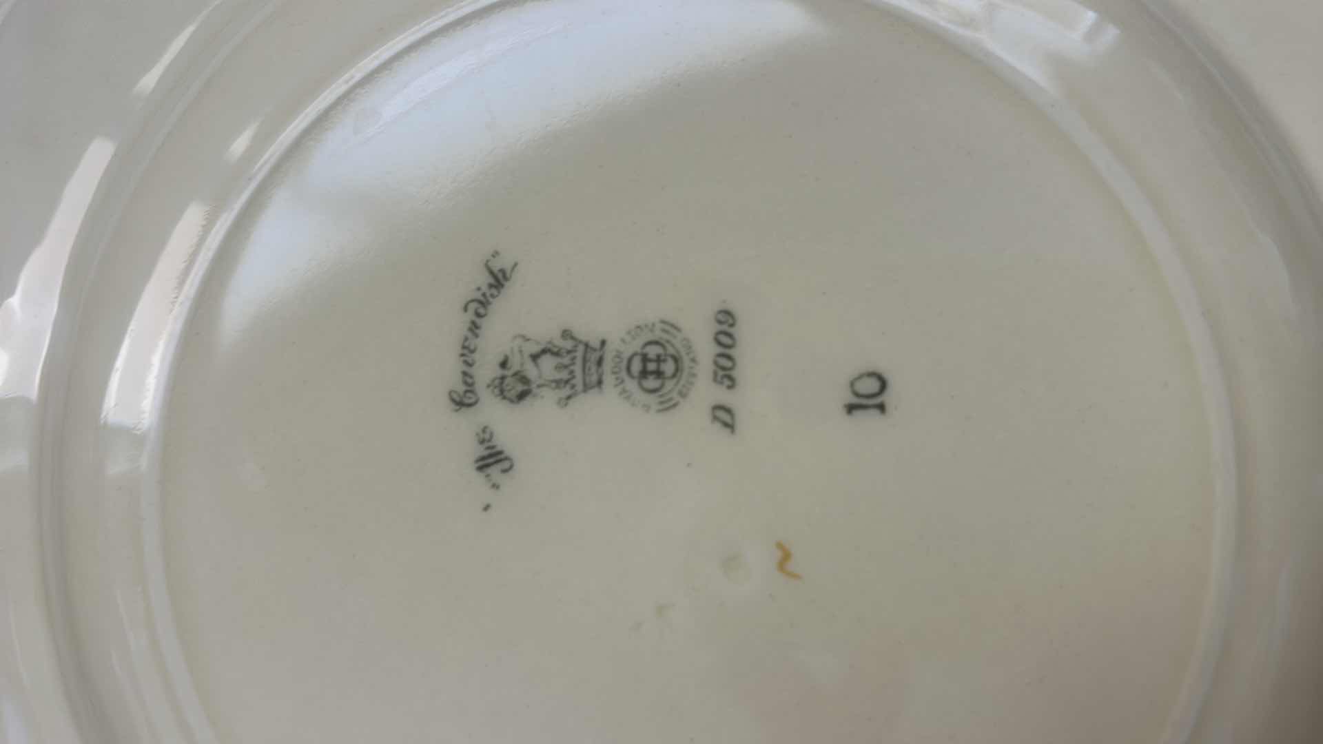 Photo 1 of 8 - ROYAL DOULTON THE CAVENDISH DINNER PLATES 9.5”