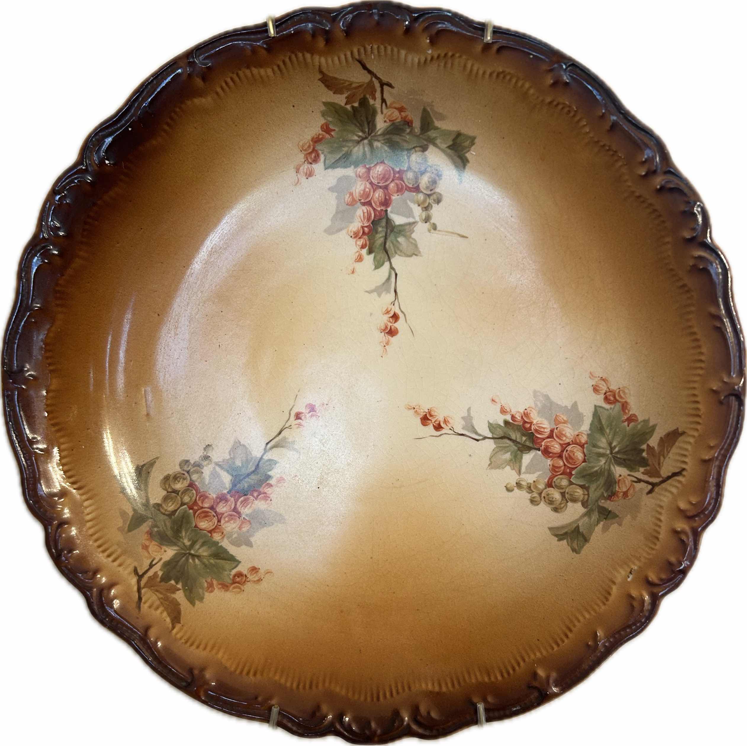 Photo 1 of HOMER LAUGHLIN ART CHINA PLATE "CURRANT PATTERN"