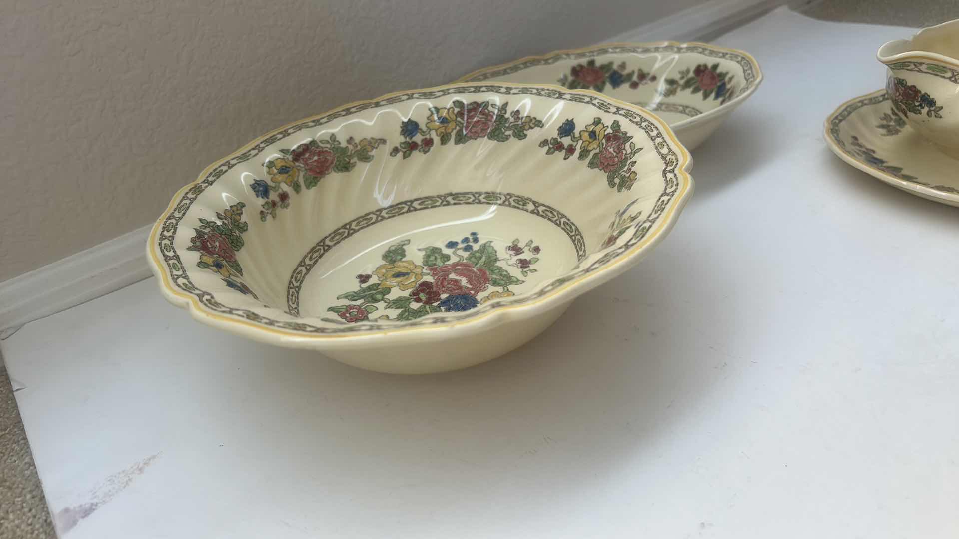 Photo 1 of 7 - ROYAL DOULTON THE CAVENDISH BOWLS AND MORE