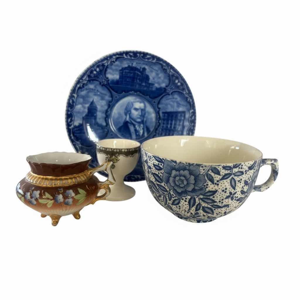 Photo 1 of 4 VINTAGE PORCELAIN PIECES