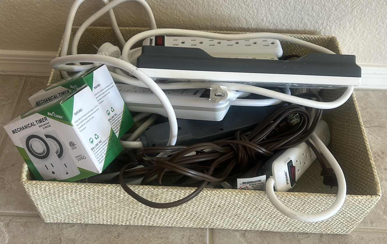 Photo 1 of BOX FULL OF ELECTRICAL CORDS