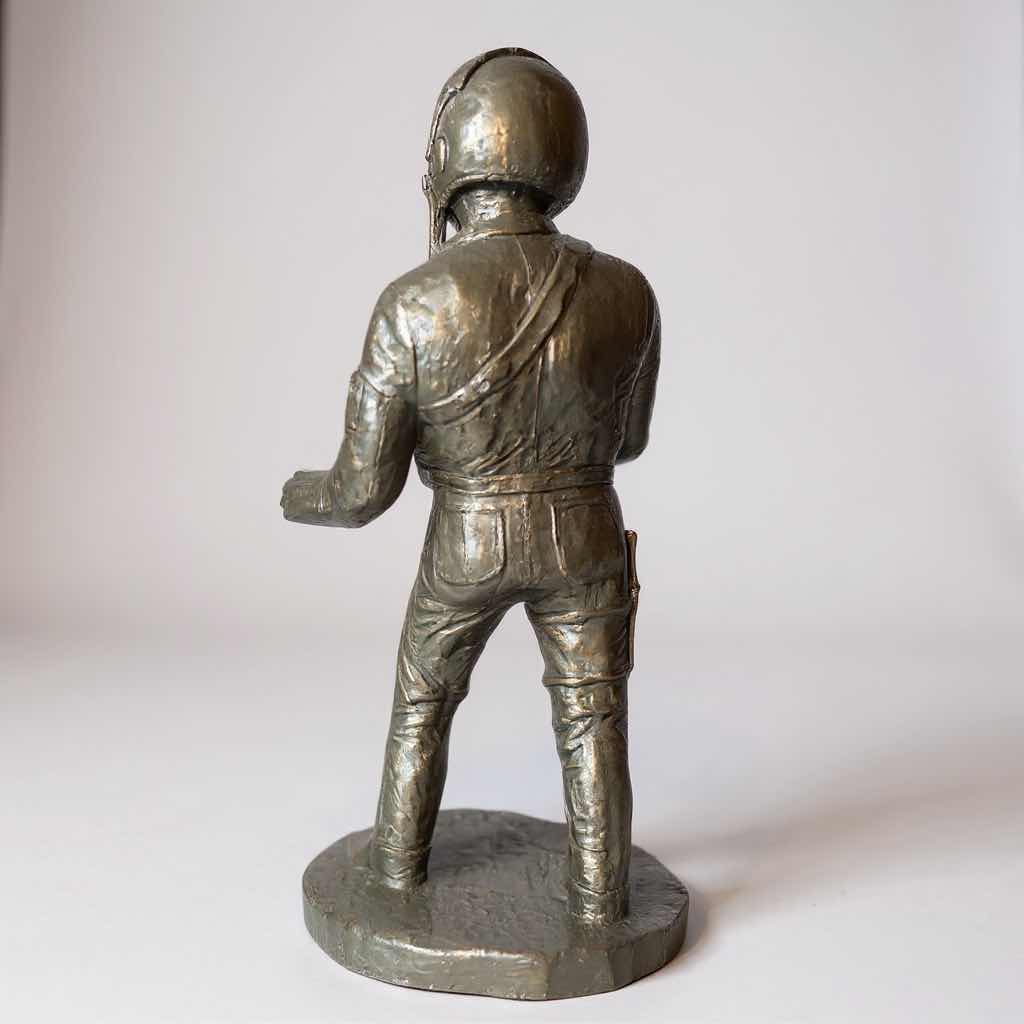Photo 1 of BRONZETONE FINISH SCULPTURE "    COMBAT PILOT " BY MICHAEL GARMAN H 14"