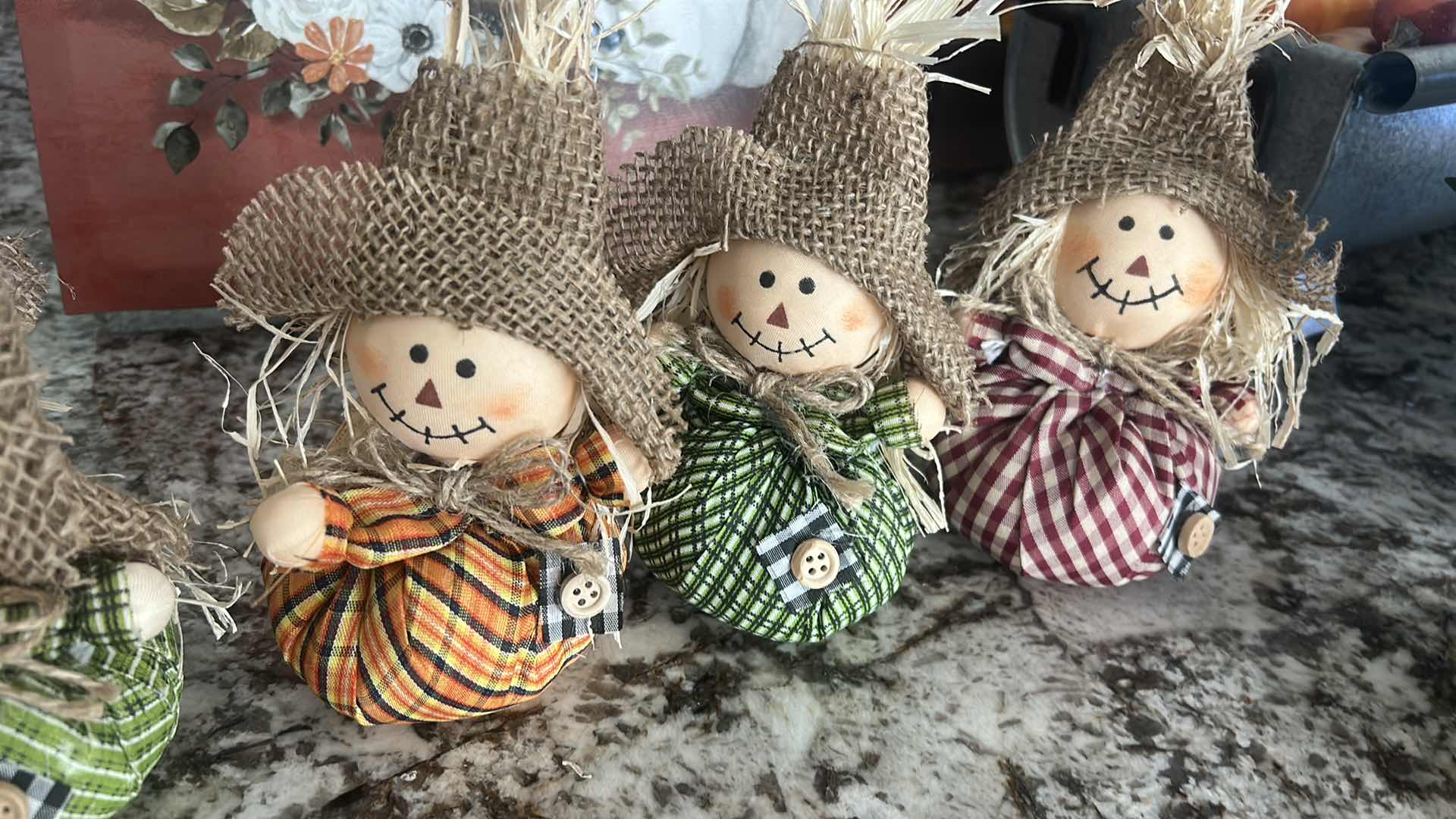 Photo 1 of 5 - 6” SCARECROWS