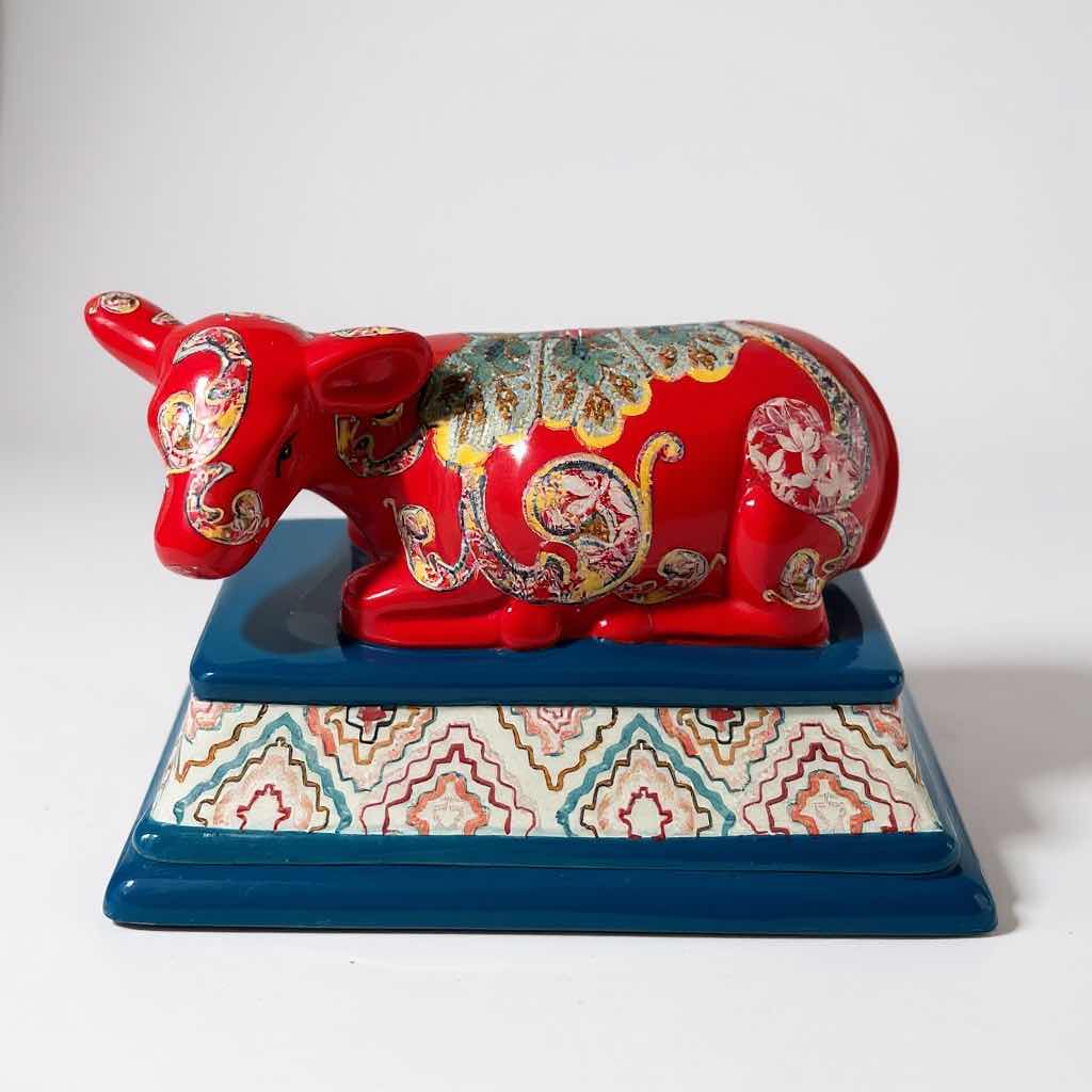 Photo 1 of FRENCH MEADOWS 3-D COW LIDDED BUTTER DISH