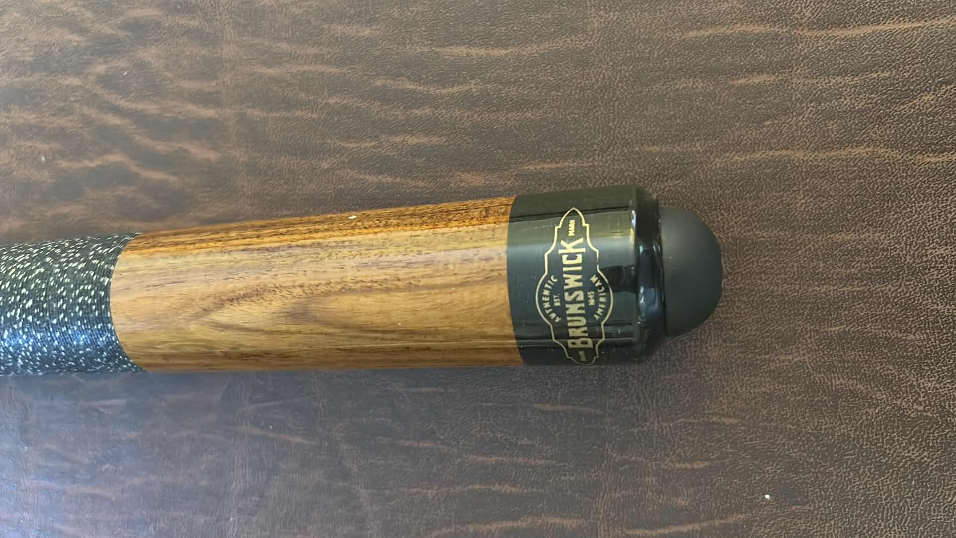 Photo 1 of BRUNSWICK POOL CUE 21oz