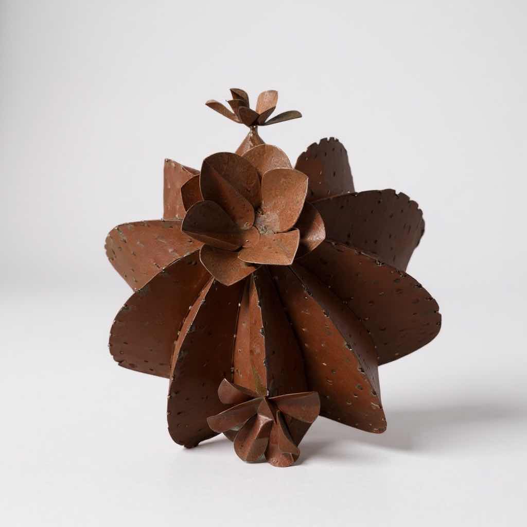 Photo 1 of 2- METAL GARDEN CACTUS H6"