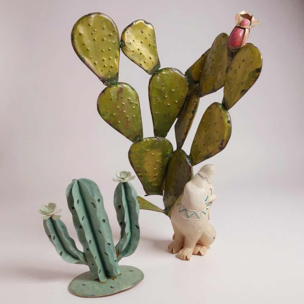 Photo 1 of 2- METAL CACTUS RESIN HOWLING WOLF