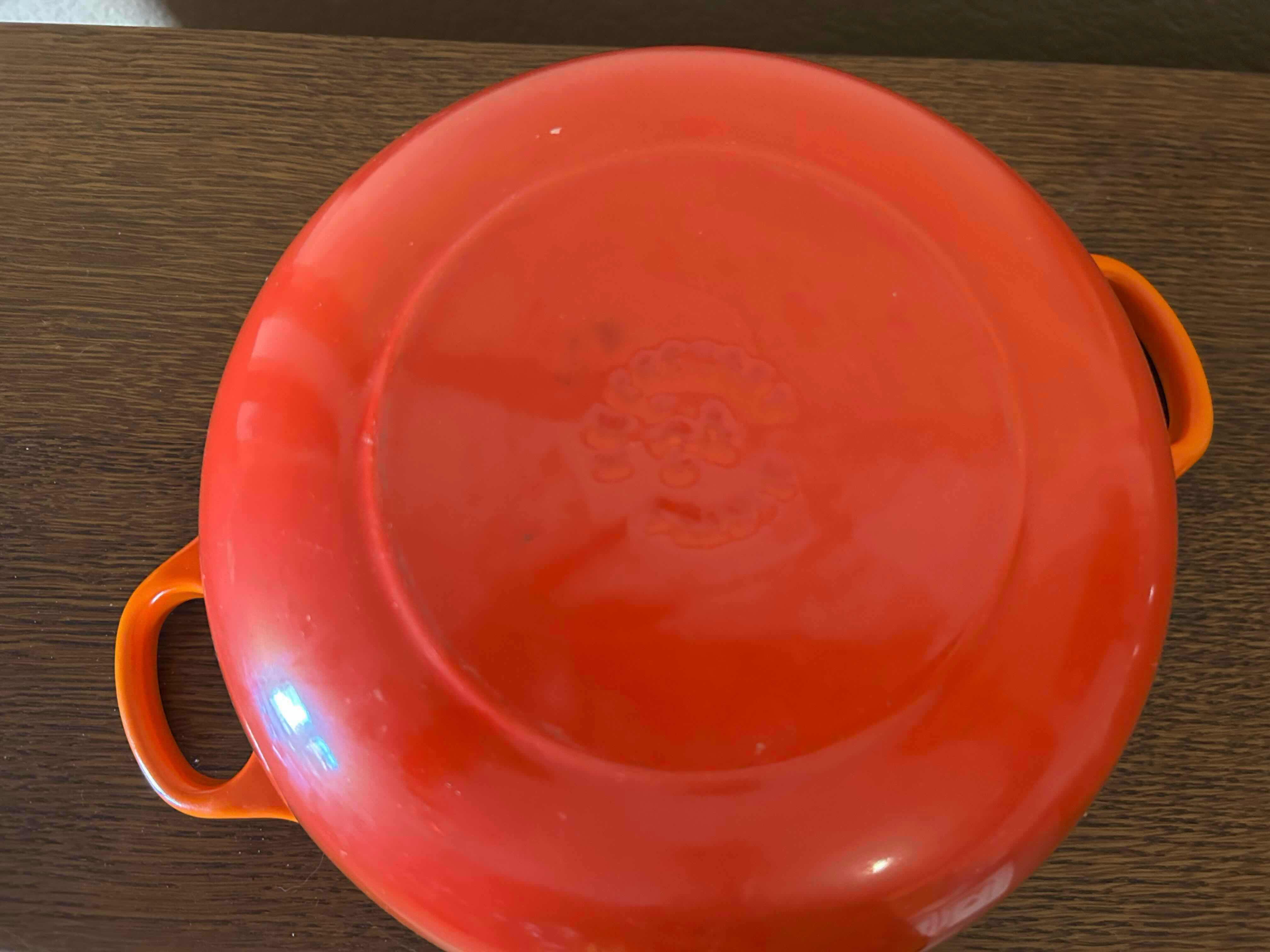 Photo 1 of LE CREUSET ORANGE ENAMELED CAST IRON CHEFS OVEN W CLEAR LID 3.5 QT