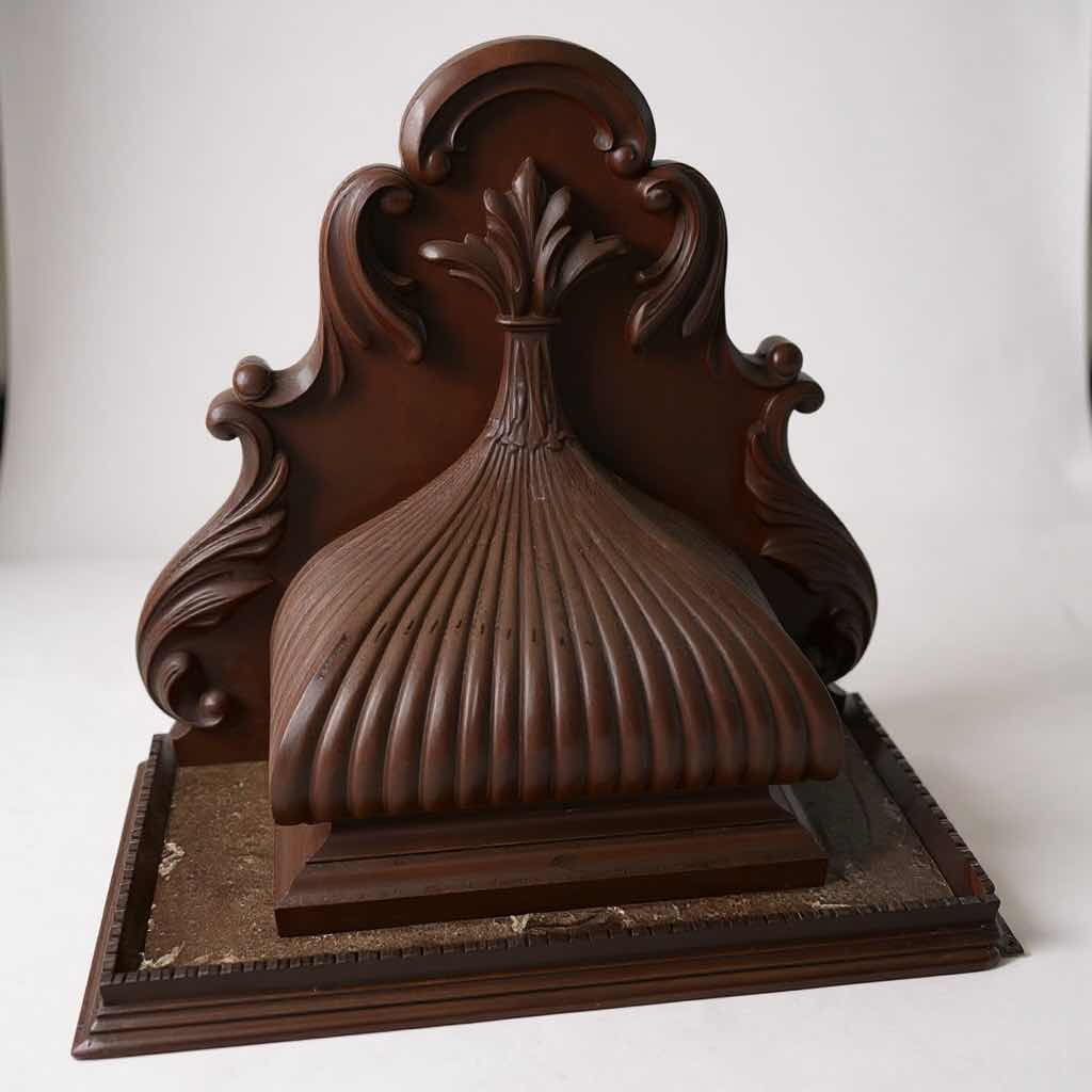 Photo 1 of DECORATIVE RESIN W BROWN FINISH ARCHITECTURAL DOME WALL ART