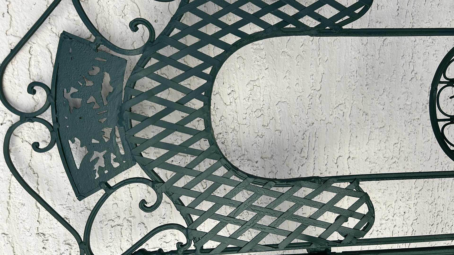 Photo 1 of GREEN OUTDOOR TRELLIS 42" X 61"