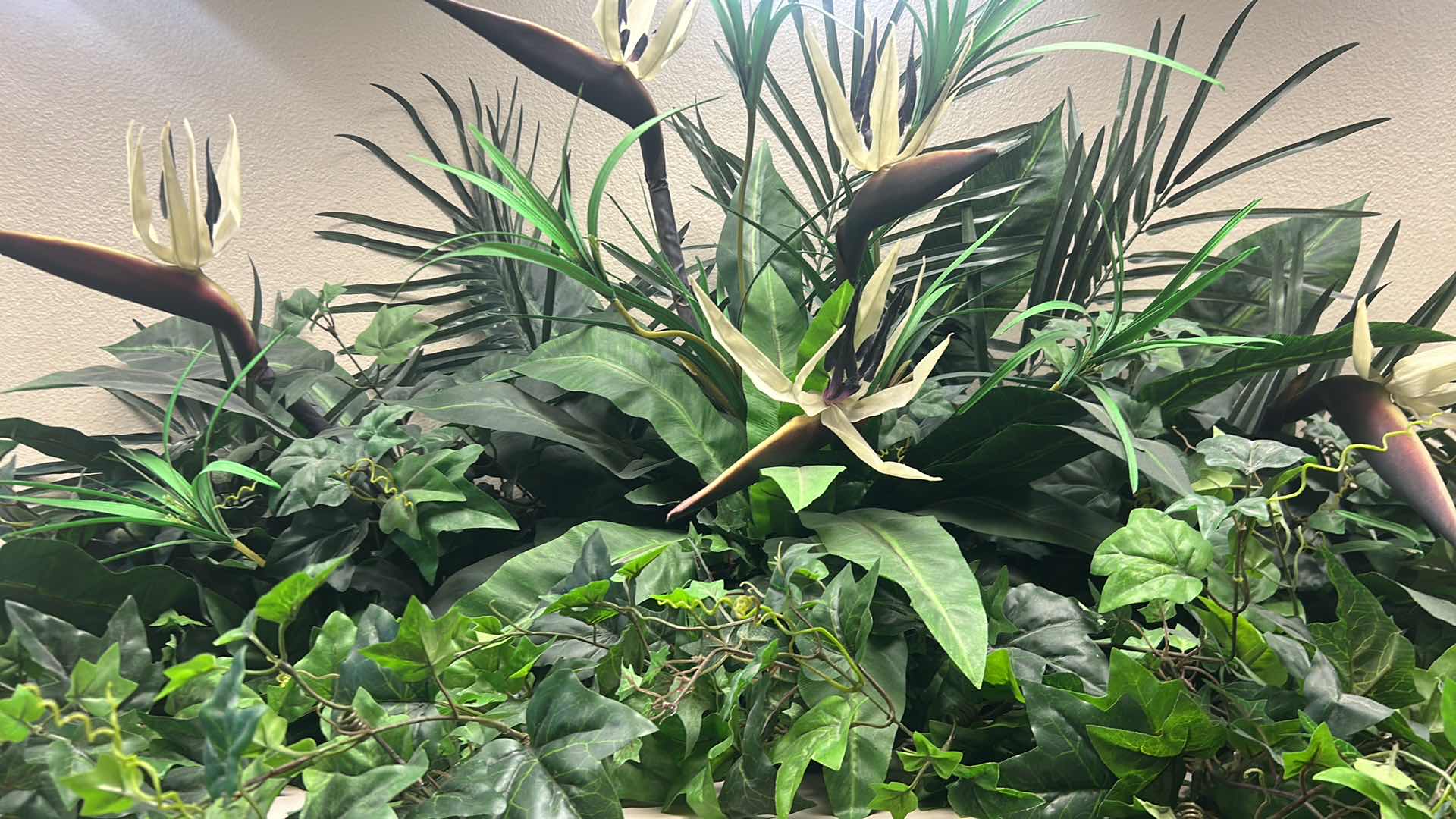 Photo 1 of ARTIFICIAL BIRDS OF PARADISE W GREENERY 45" W