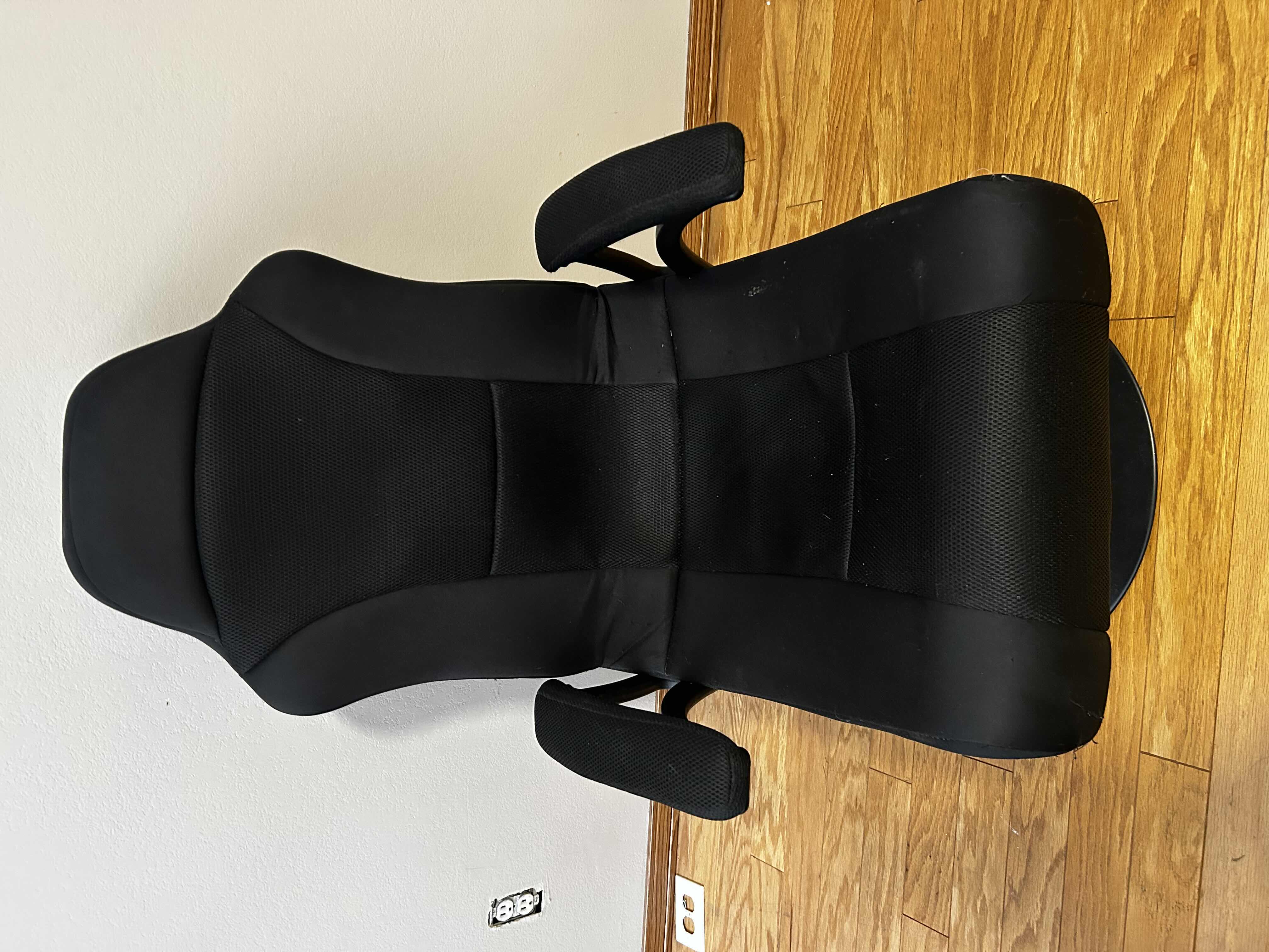 Photo 1 of X ROCKER X PRO PEDESTAL GAMING CHAIR ROCKER RETAIL $300