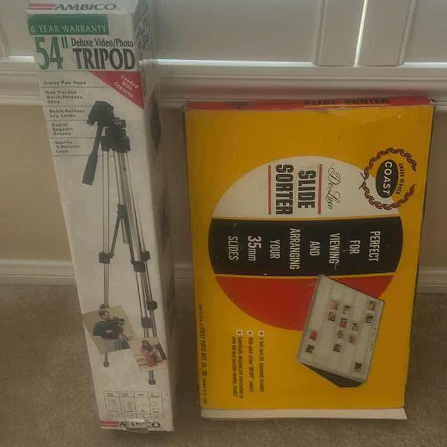 Photo 1 of 54" TRIPOD AND SLIDE SORTER