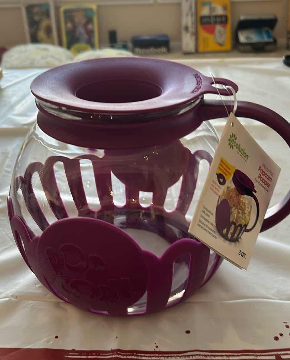 Photo 1 of MICRO POP POPCORN POPPER