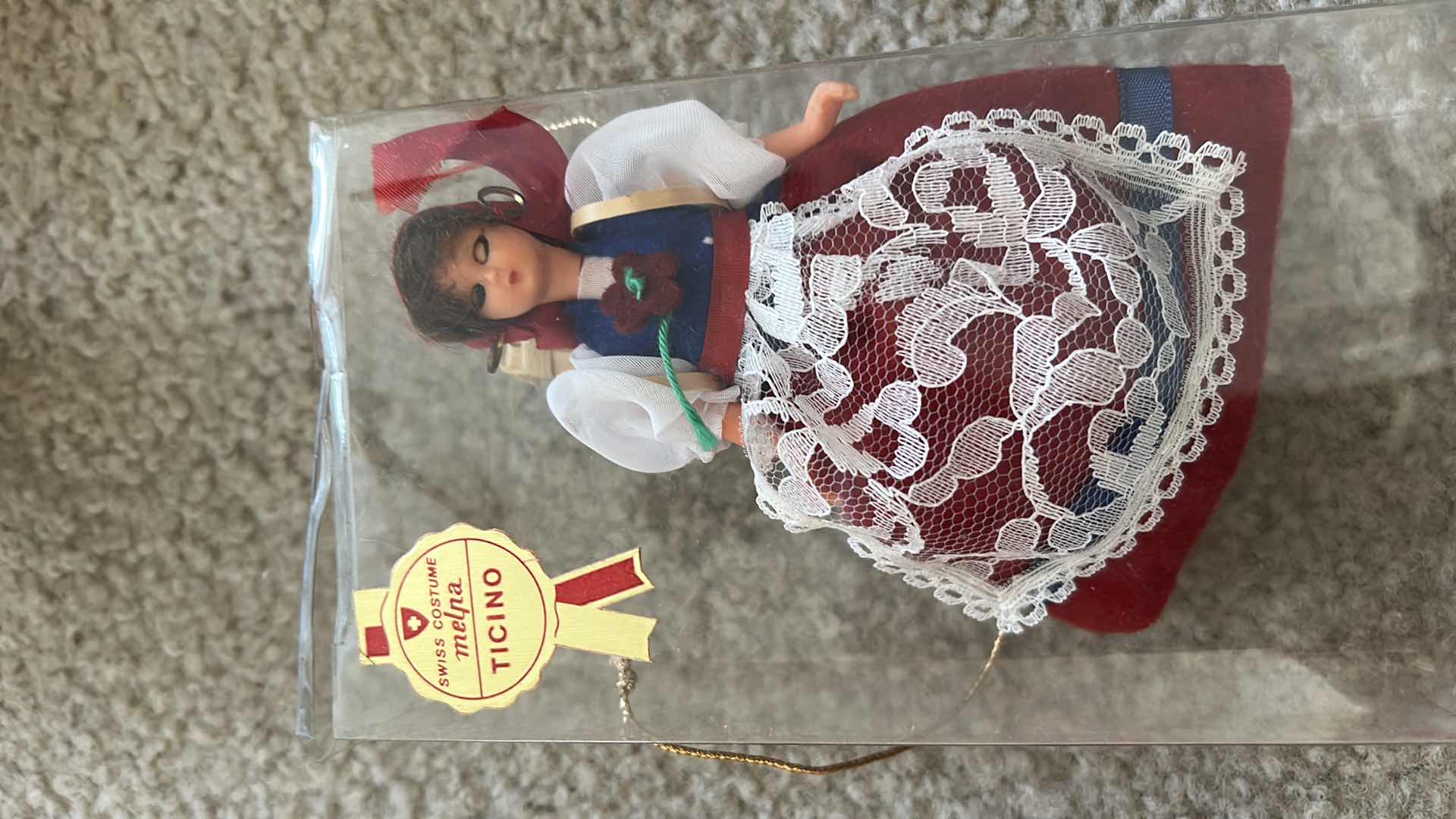 Photo 1 of 4- VINTAGE COLLECTABLE "DOLLS OF THE WORLD "H 4"