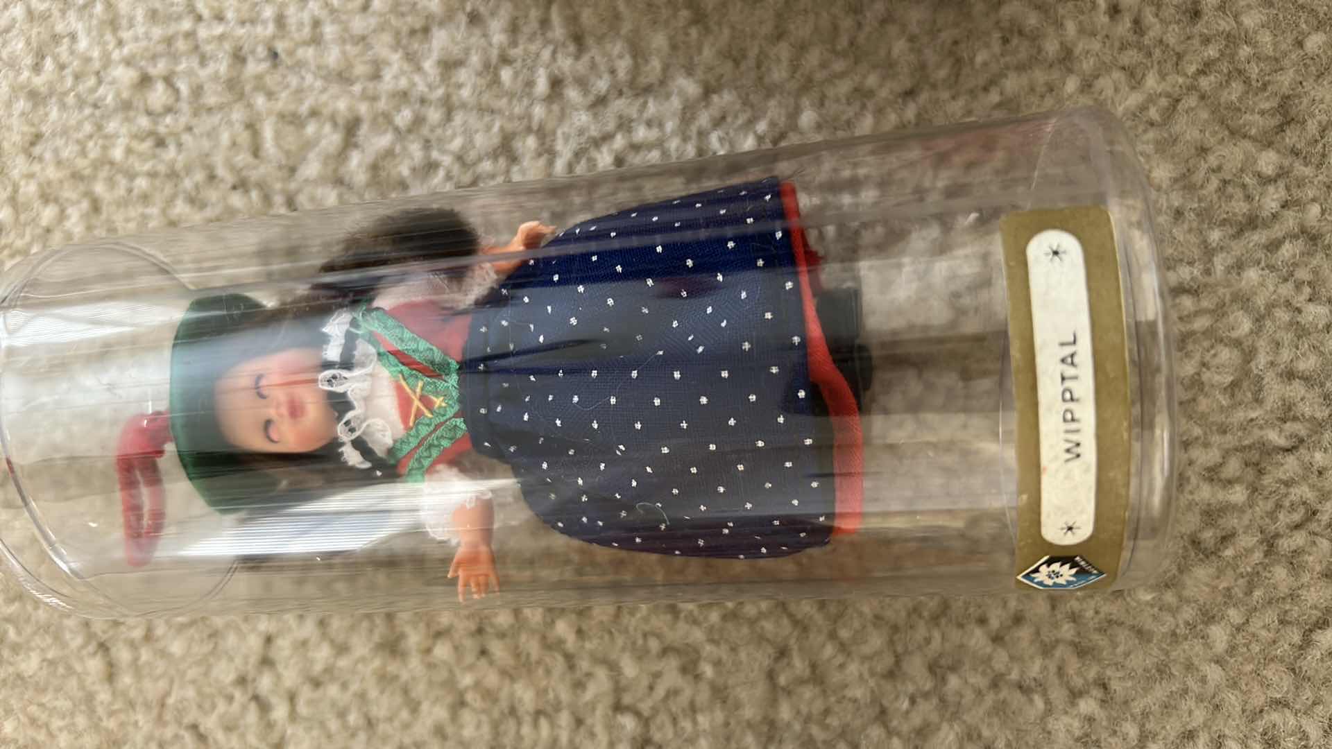 Photo 1 of 4- VINTAGE COLLECTABLE "DOLLS OF THE WORLD "H 4"