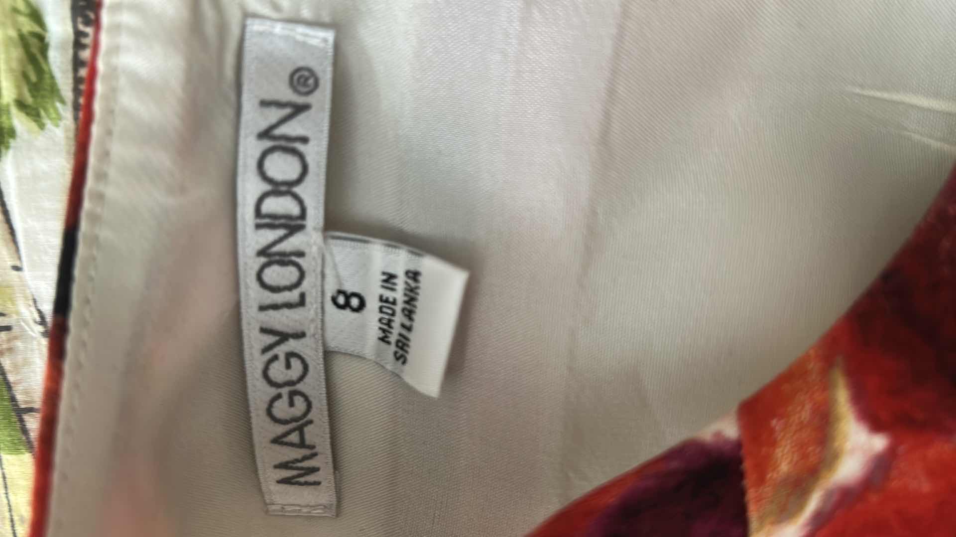 Photo 1 of MAGGY LONDON POPPY PRINT SLEEVELESS MIDI DRESS SZ 8