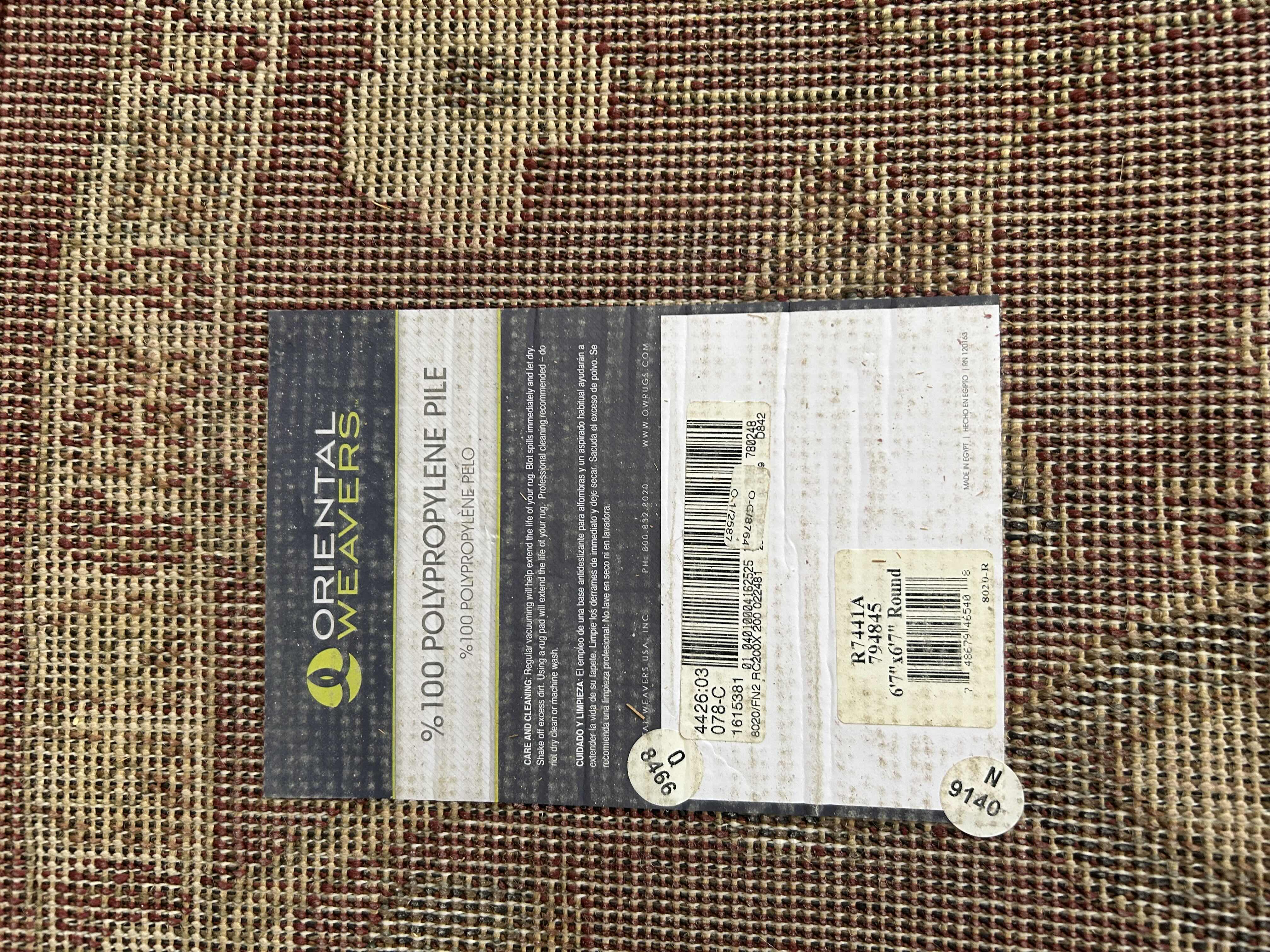 Photo 1 of ORIENTAL WEAVERS RED IVORY POLYPROPYLENE RUG 6FT X 6FT ROUND