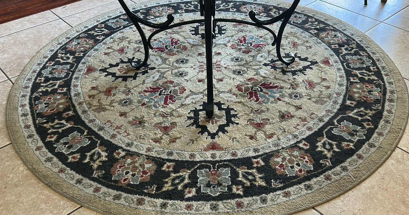 Photo 1 of ROUND AREA RUG 80"
